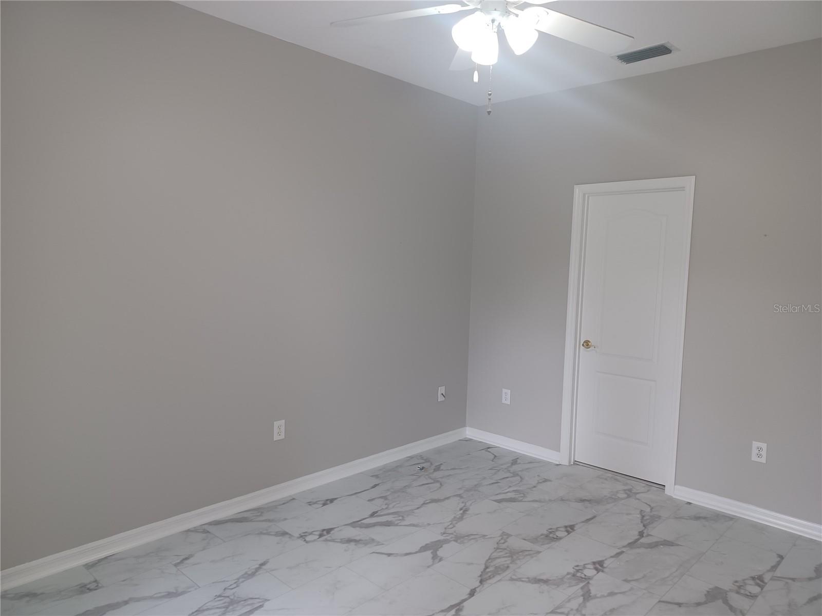 Image 22 of 46 For 2250 Candlewood Lane E