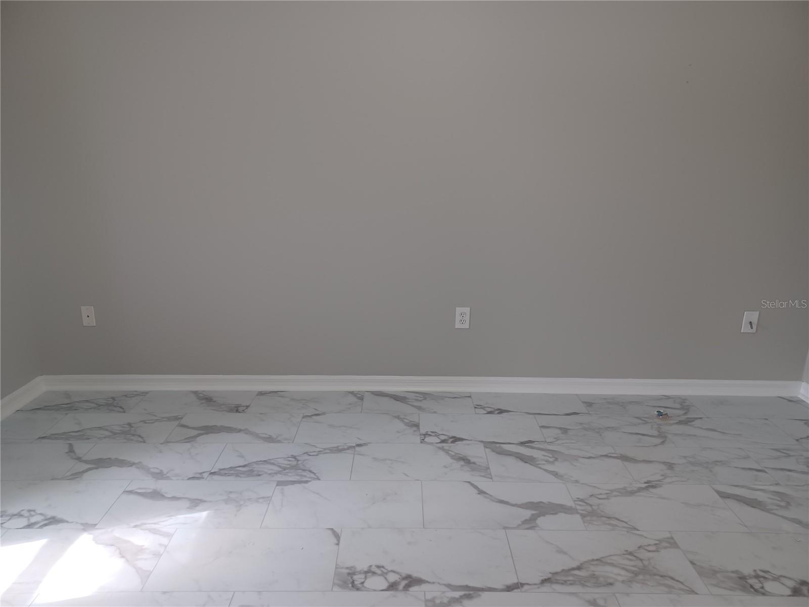 Image 23 of 46 For 2250 Candlewood Lane E