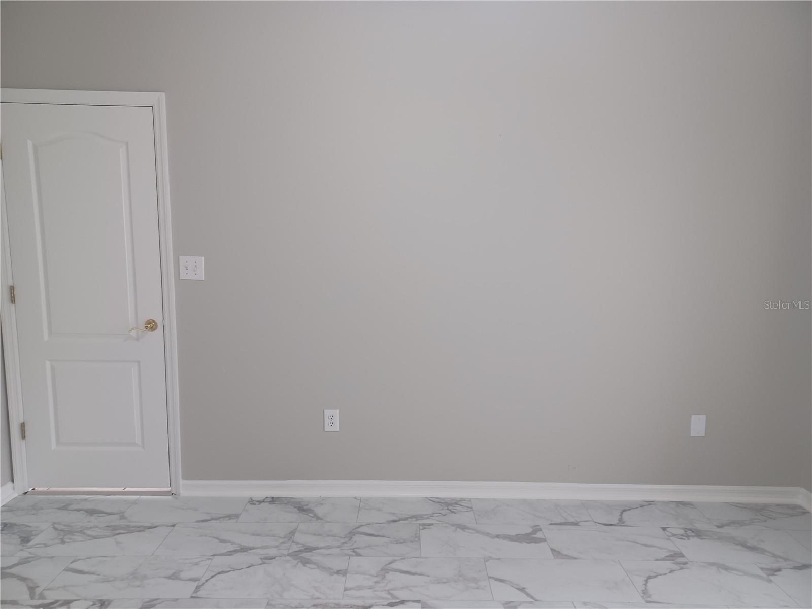 Image 26 of 46 For 2250 Candlewood Lane E