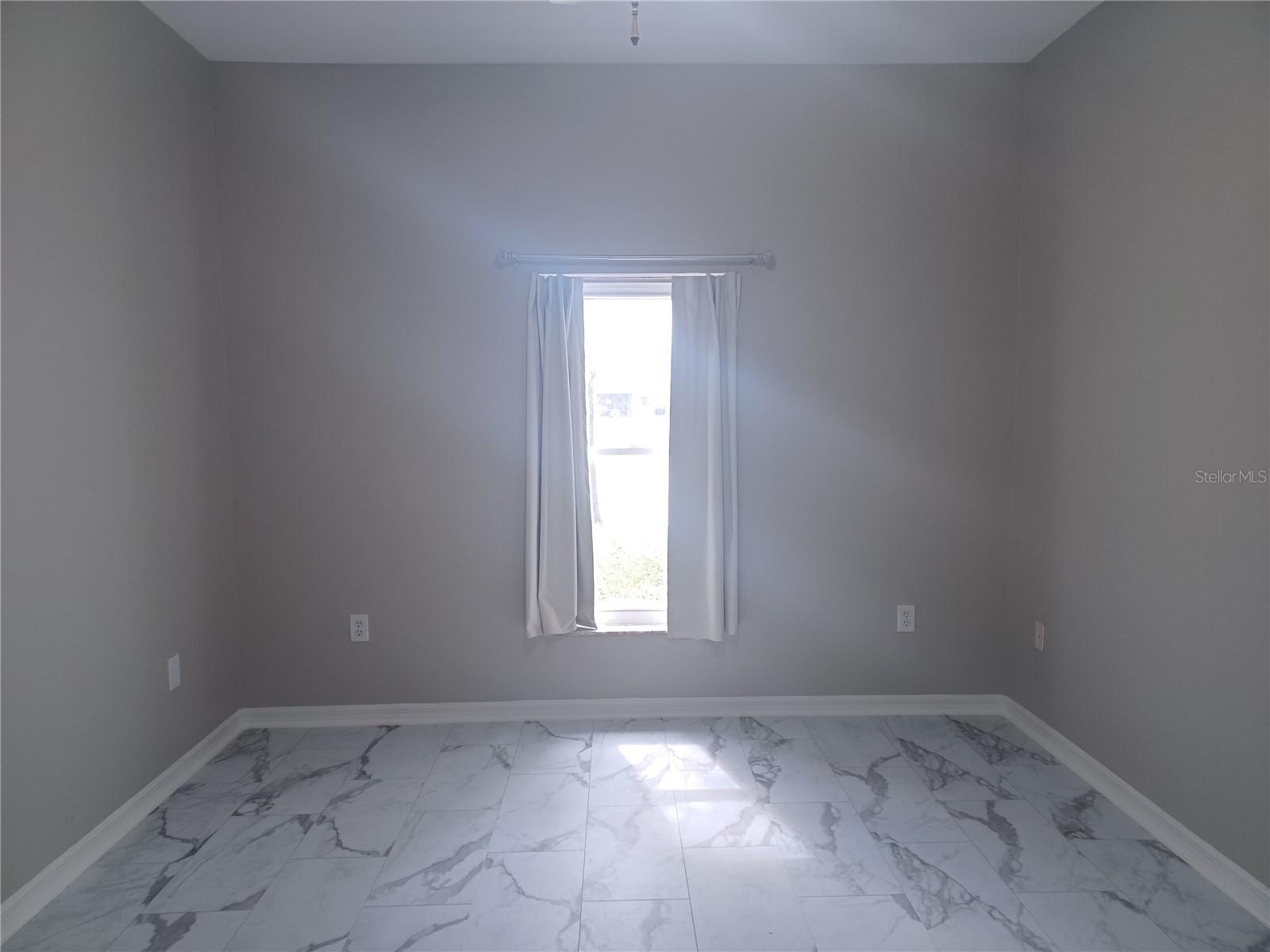 Image 28 of 46 For 2250 Candlewood Lane E