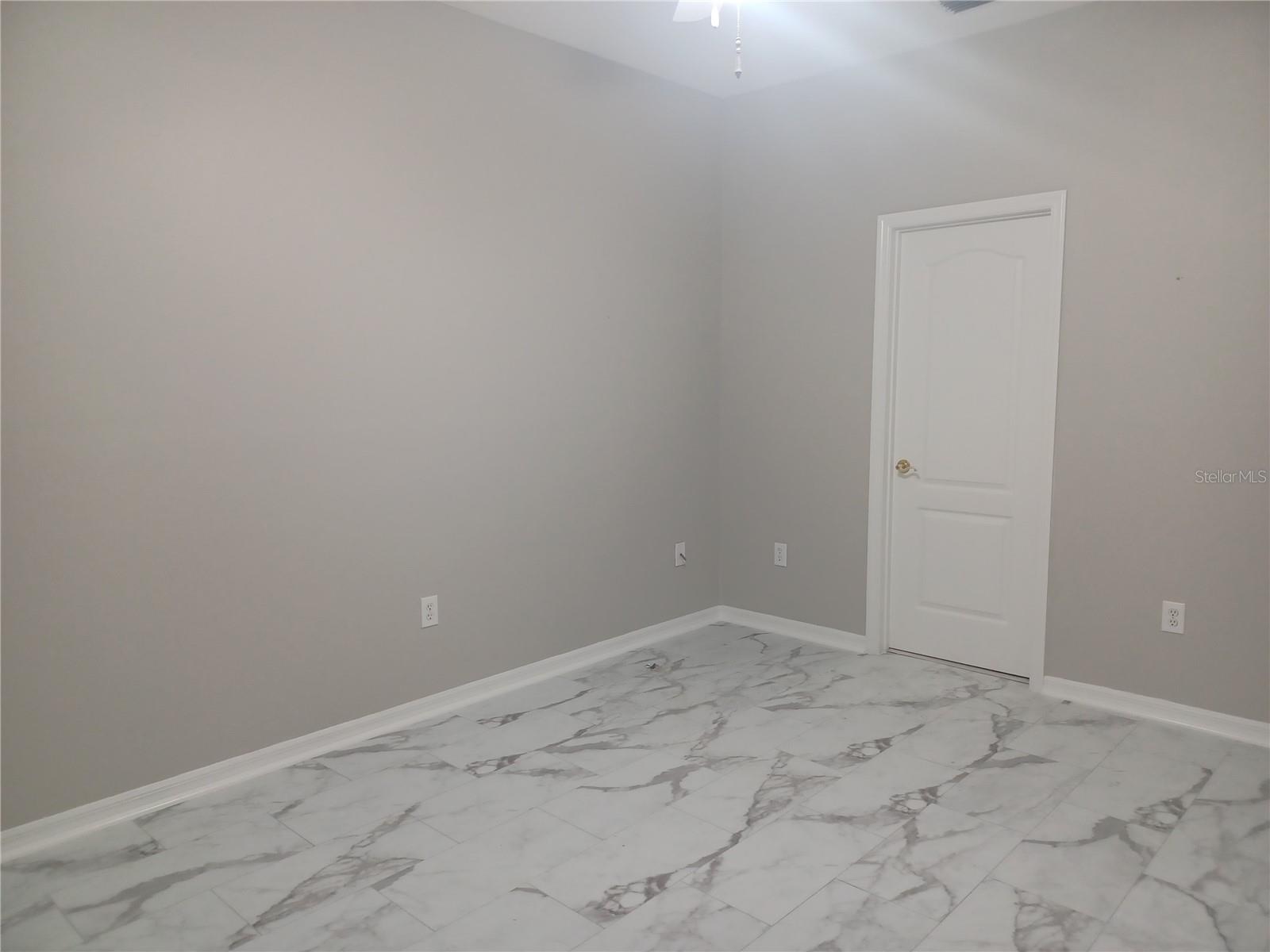 Image 31 of 46 For 2250 Candlewood Lane E