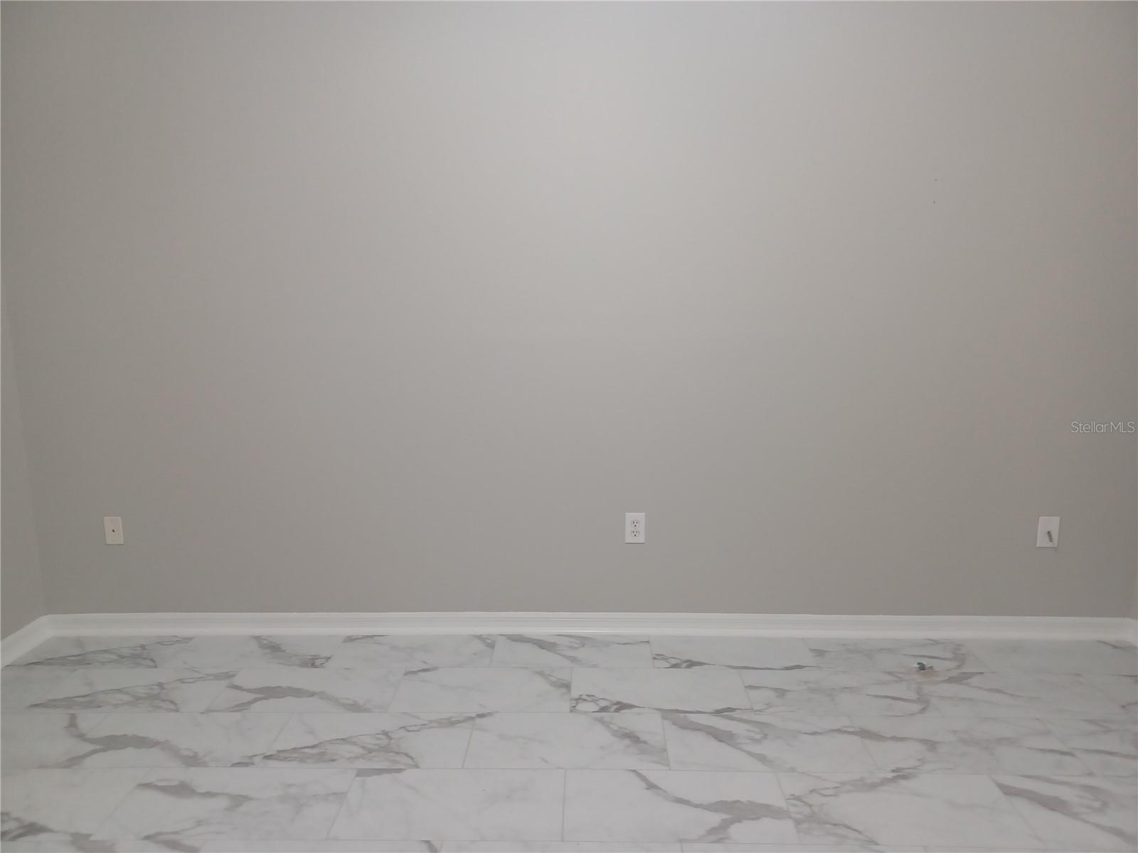 Image 32 of 46 For 2250 Candlewood Lane E