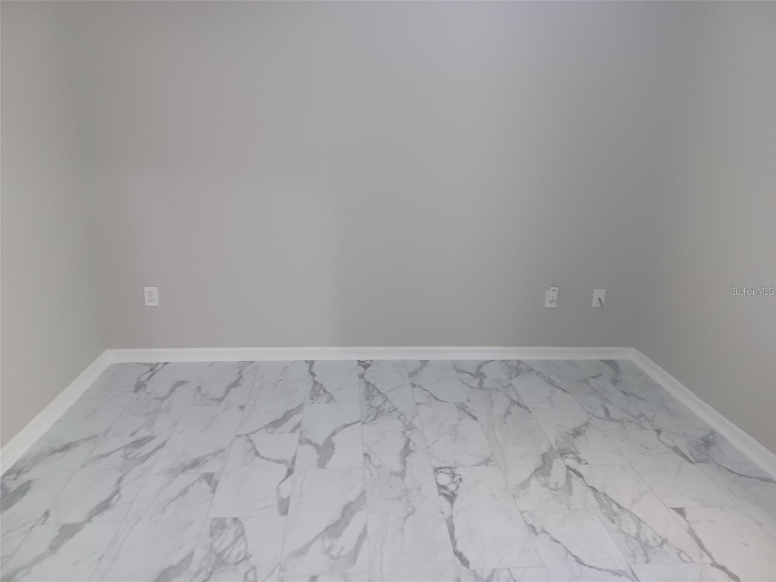 Image 4 of 46 For 2250 Candlewood Lane E