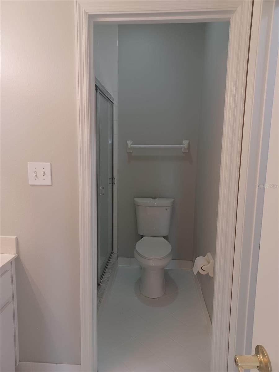 Image 40 of 46 For 2250 Candlewood Lane E