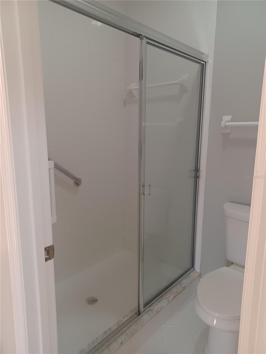 Image 41 of 46 For 2250 Candlewood Lane E