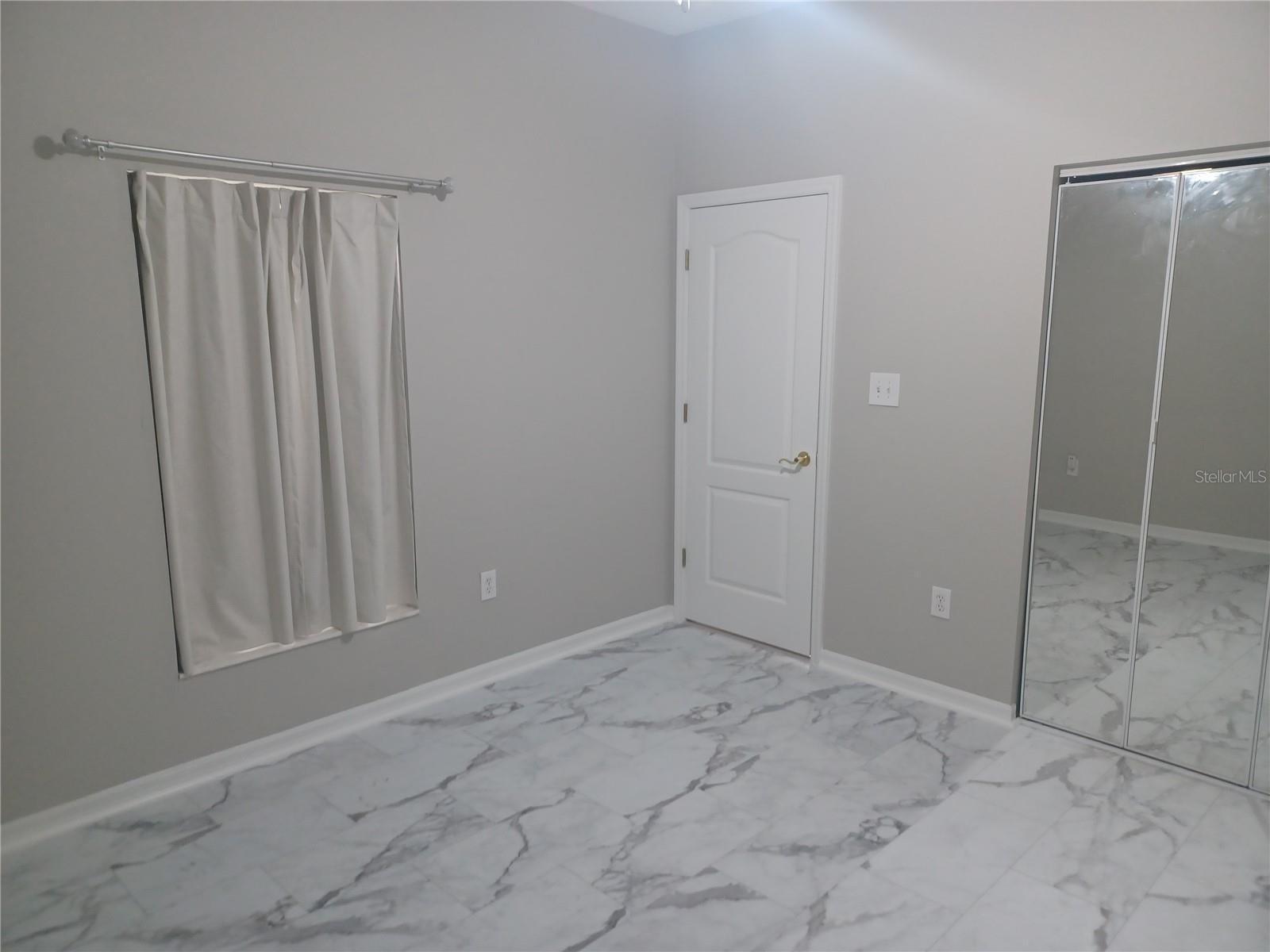 Image 8 of 46 For 2250 Candlewood Lane E