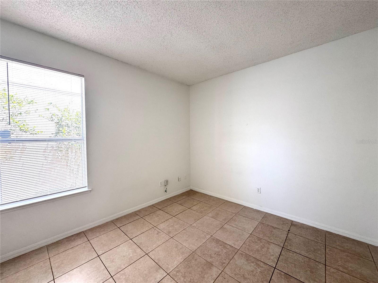 Image 15 of 19 For 14460 Huntcliff Park Way