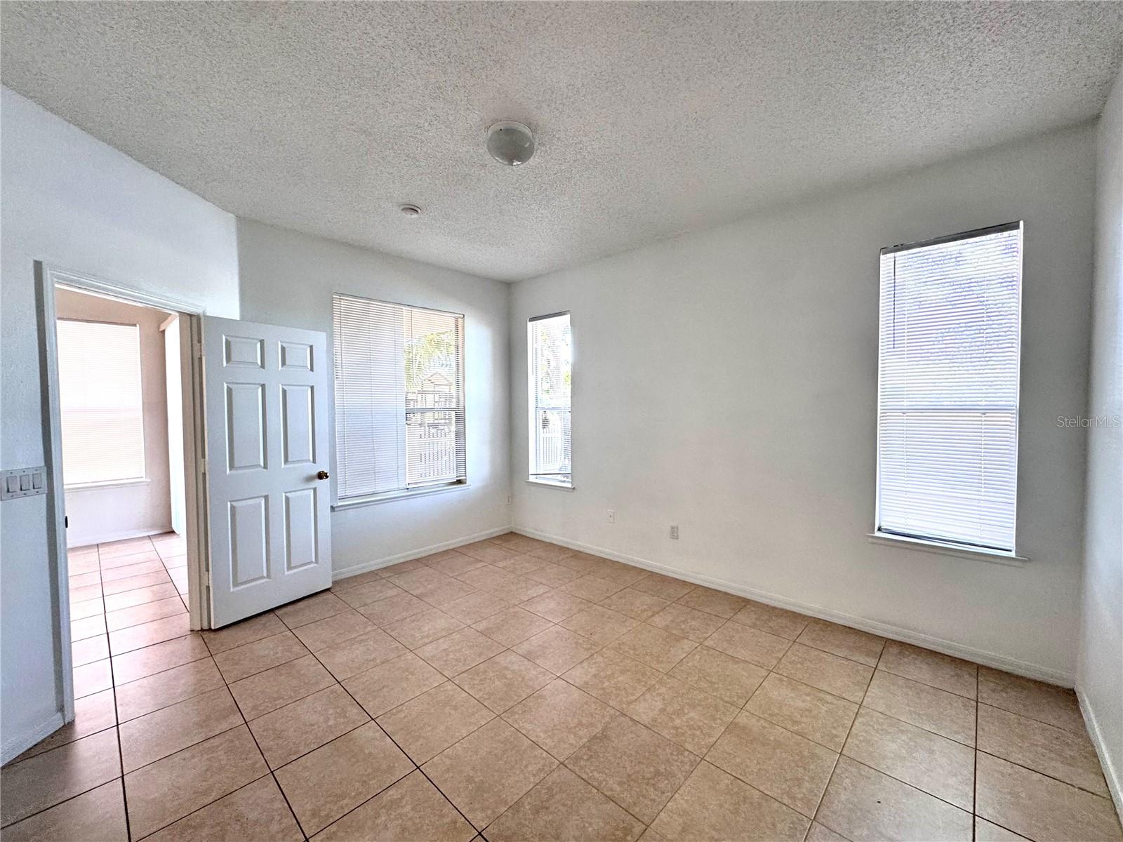 Image 16 of 19 For 14460 Huntcliff Park Way