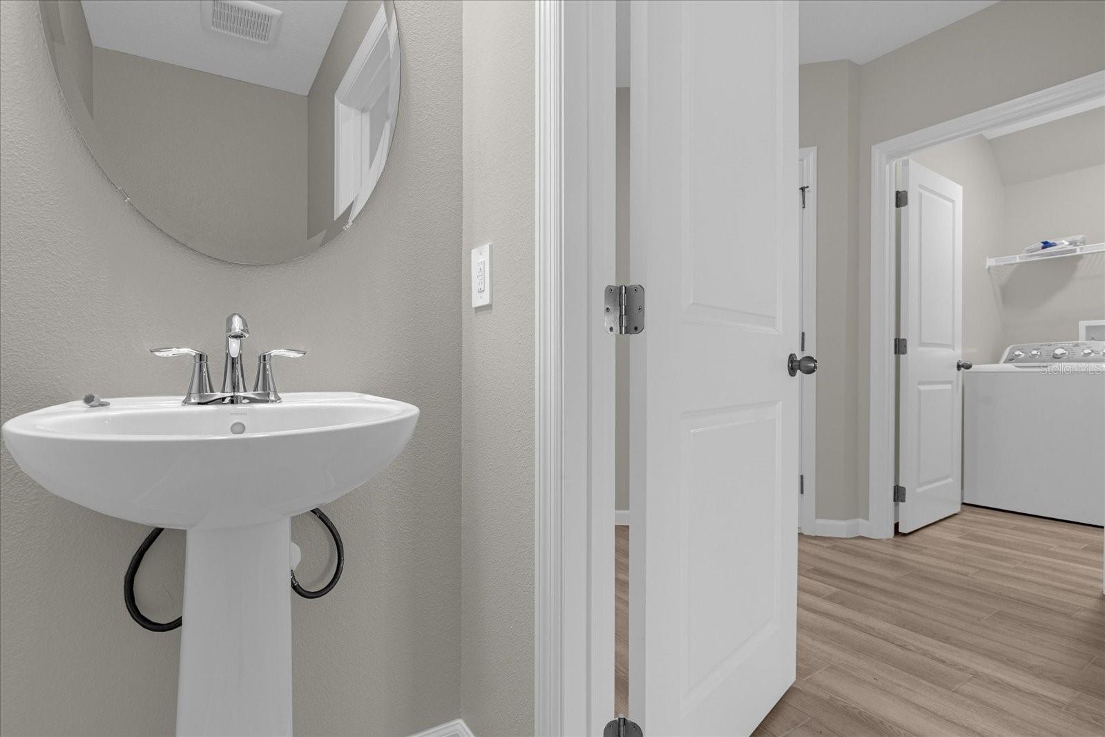 Image 12 of 25 For 164 Cape Honeysuckle Place