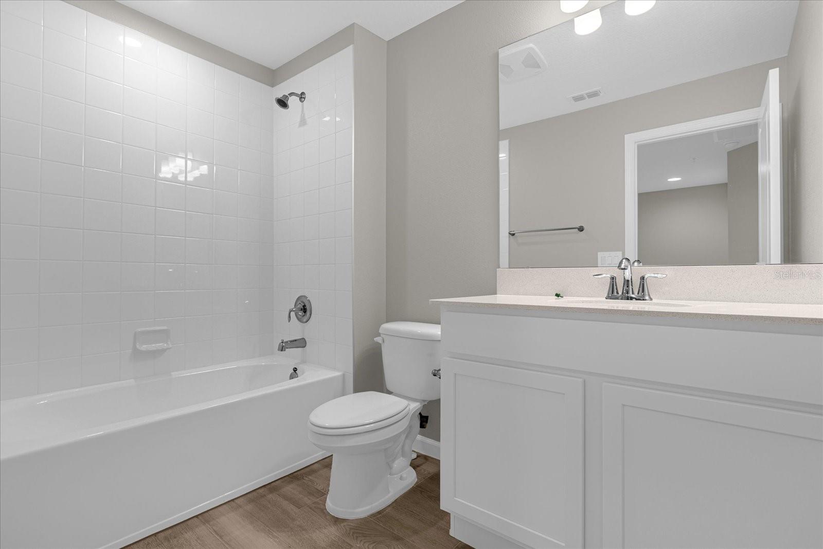 Image 19 of 25 For 164 Cape Honeysuckle Place