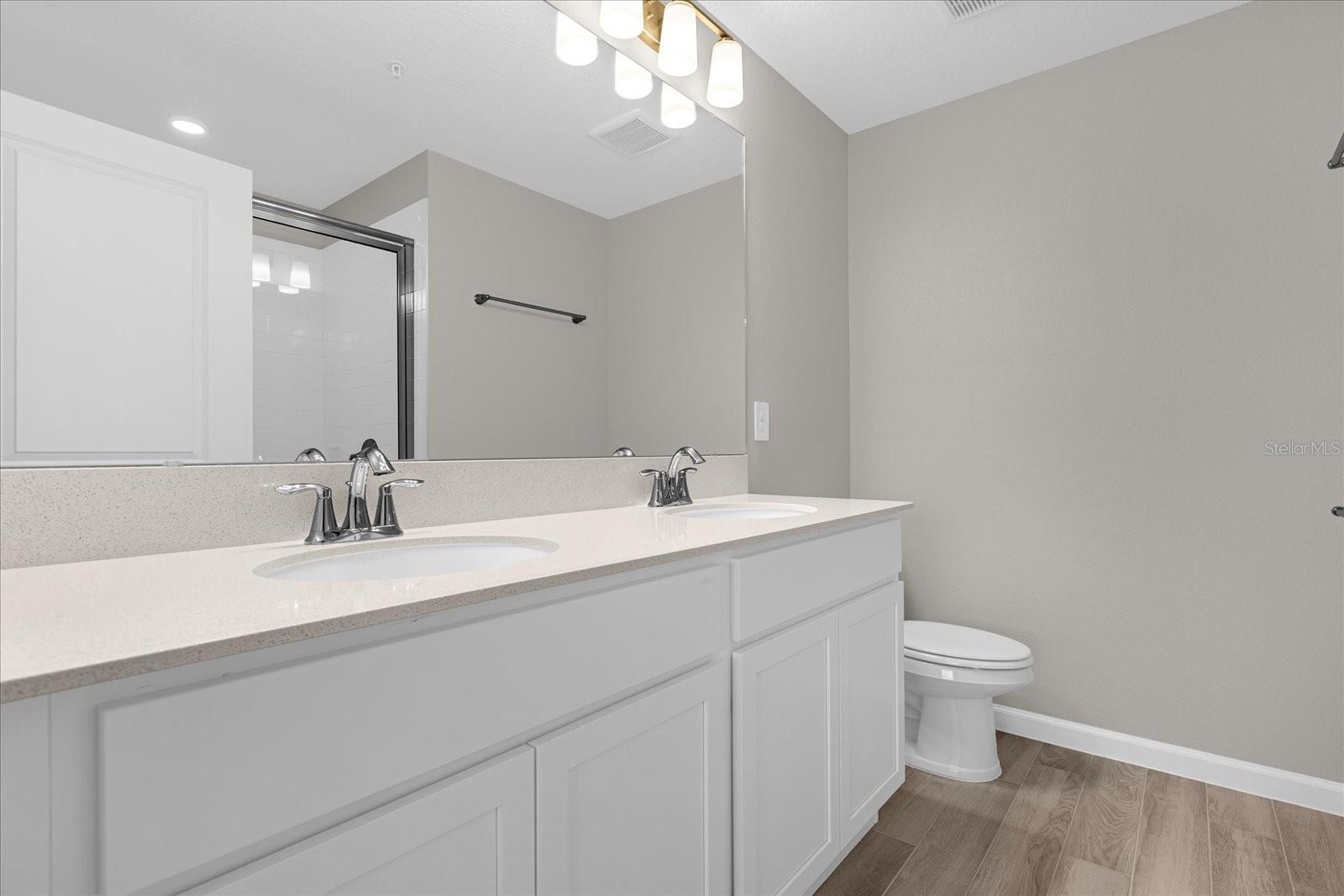 Image 22 of 25 For 164 Cape Honeysuckle Place