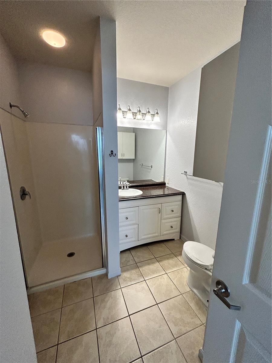 Image 11 of 25 For 860 Orange Avenue 115