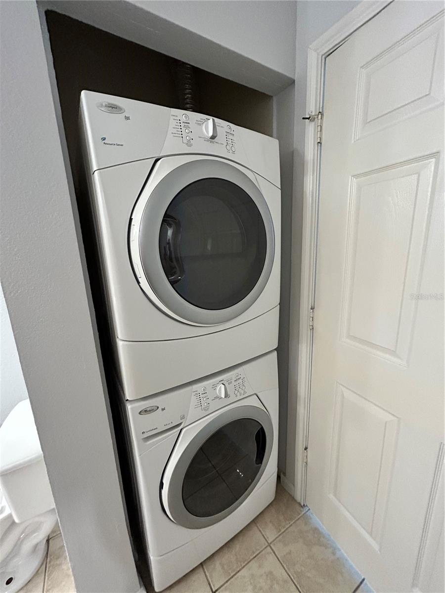 Image 13 of 25 For 860 Orange Avenue 115