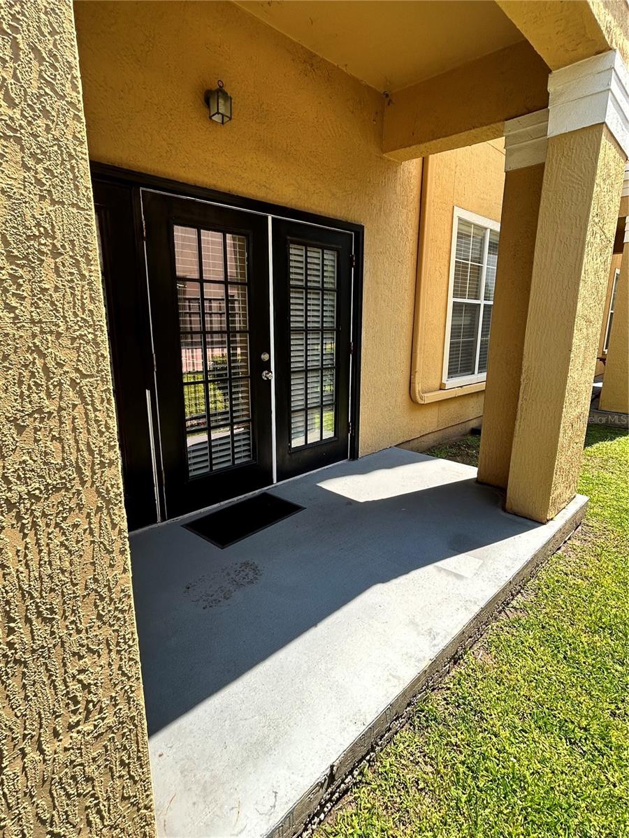 Image 16 of 25 For 860 Orange Avenue 115