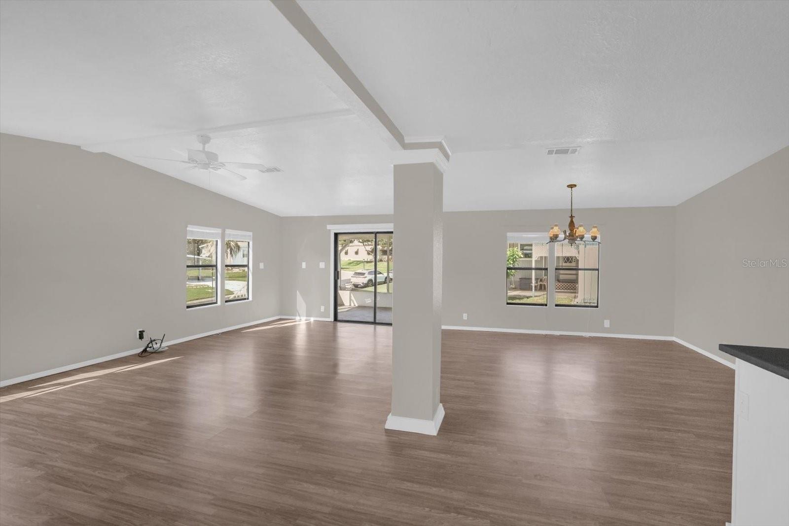 Image 4 of 42 For 3338 Citrus Circle 1679