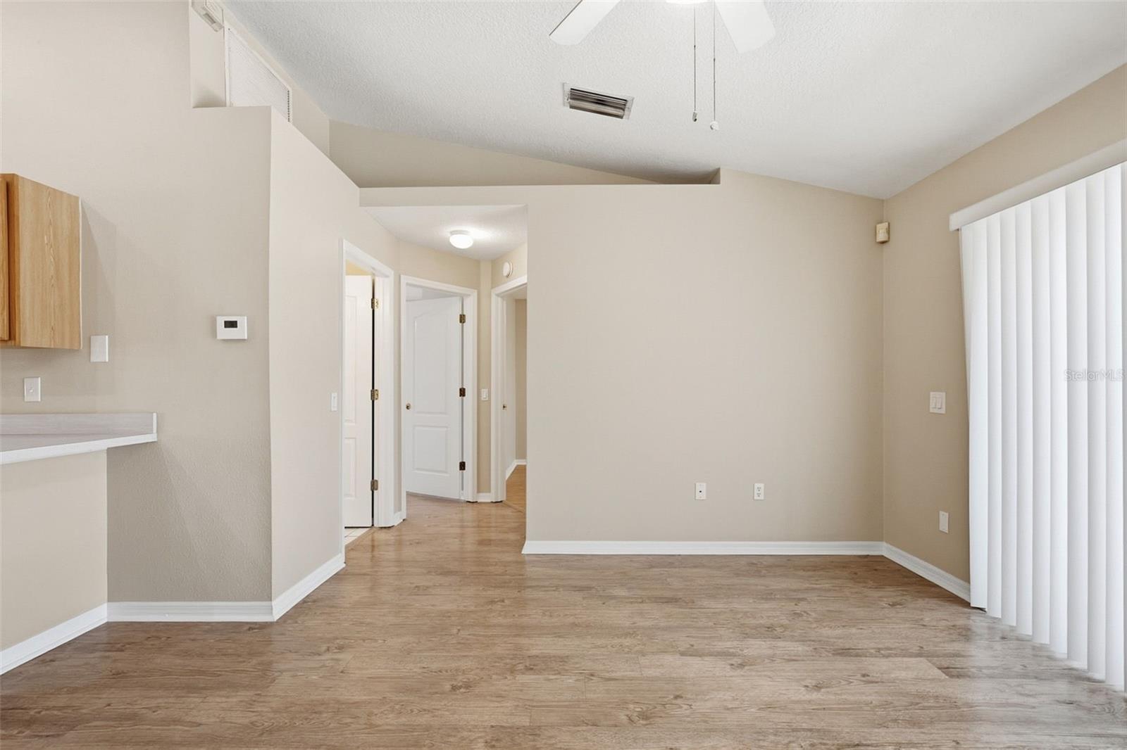 Image 14 of 36 For 3049 Castle Rock Circle