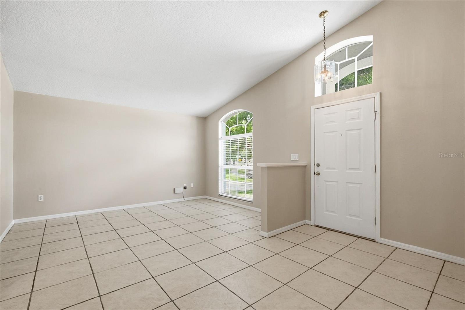 Image 9 of 36 For 3049 Castle Rock Circle