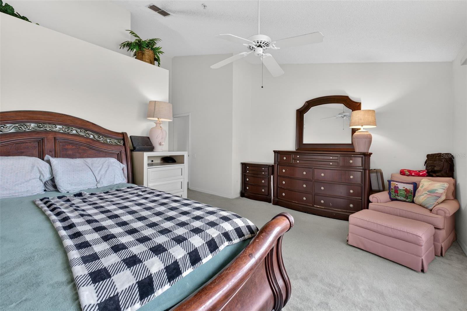 Image 16 of 45 For 6126 Sunnyvale Drive 2303