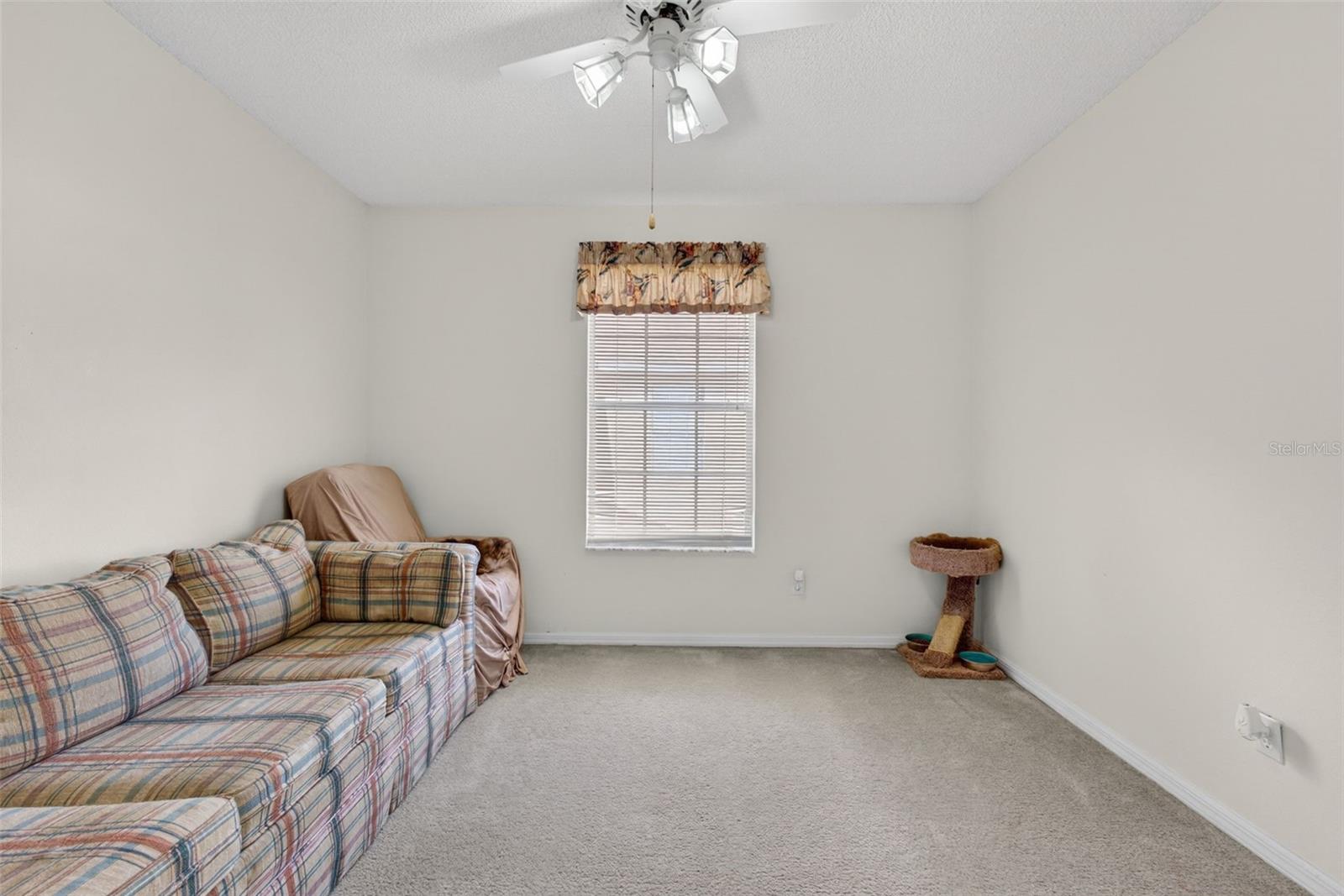 Image 22 of 45 For 6126 Sunnyvale Drive 2303