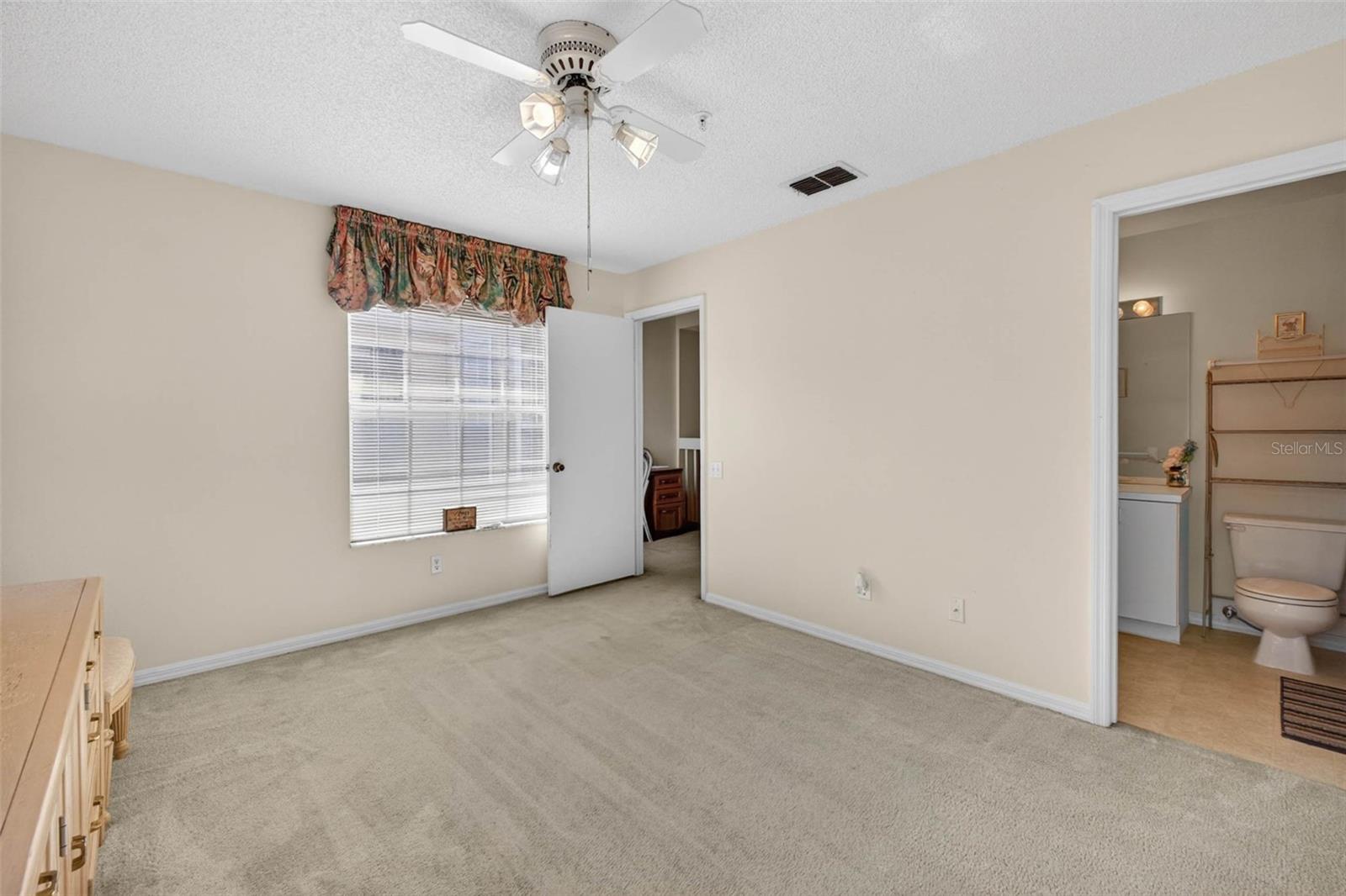 Image 28 of 45 For 6126 Sunnyvale Drive 2303