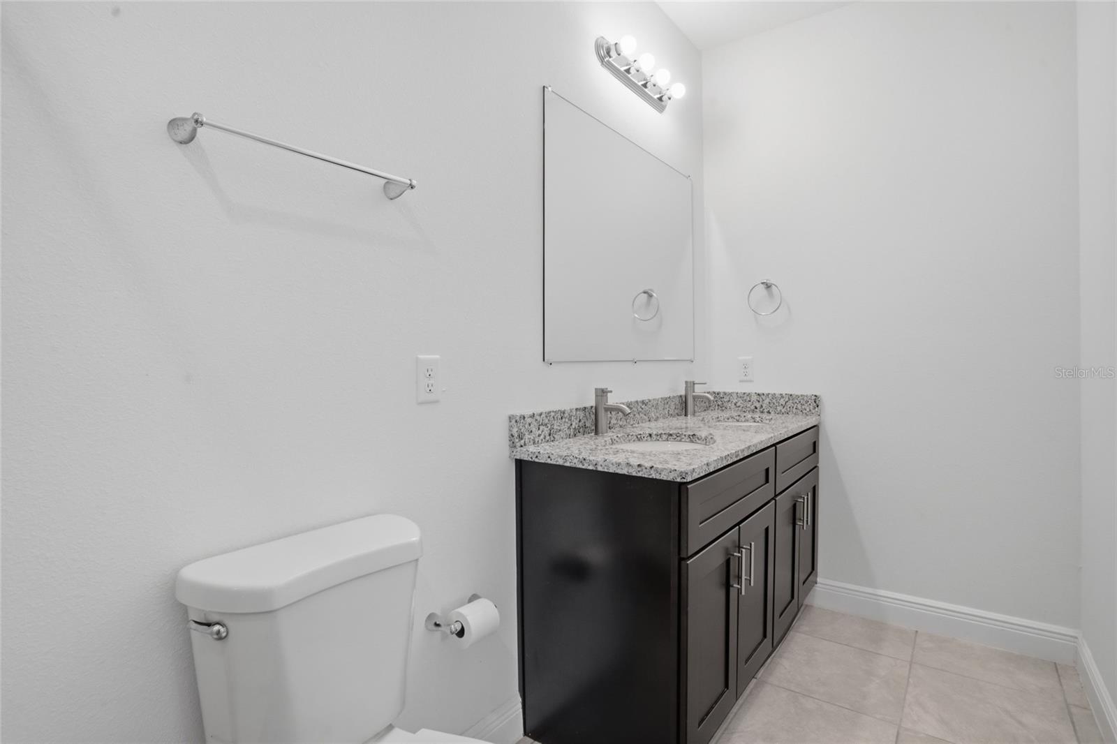 Image 13 of 36 For 1010 Mayfair Place