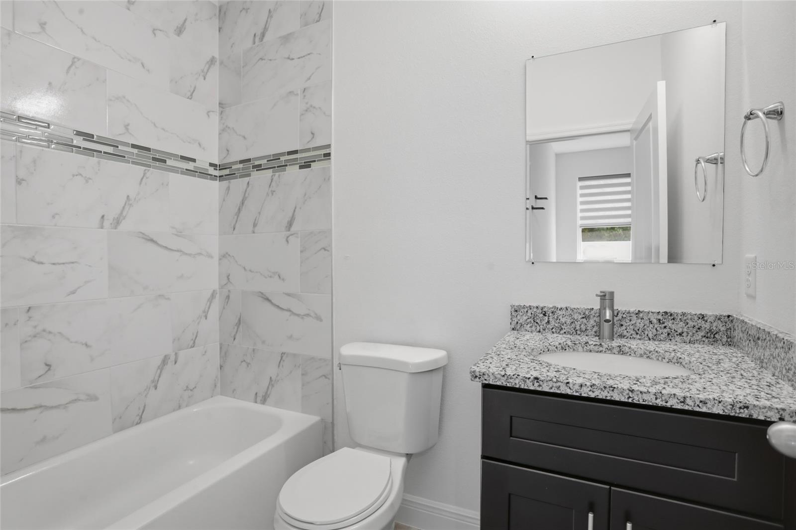 Image 18 of 36 For 1010 Mayfair Place