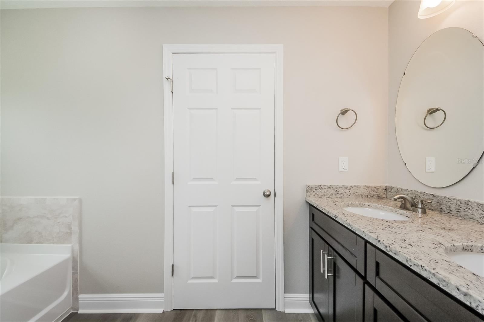 Image 10 of 16 For 463 Columbia Court