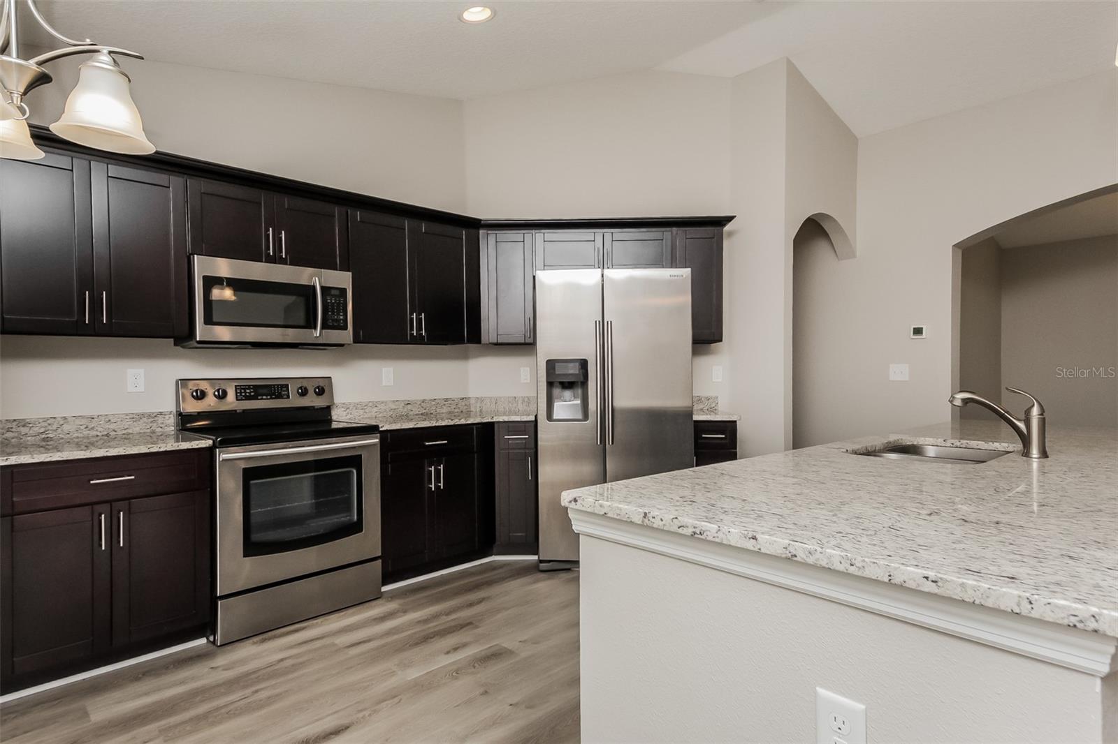 Image 7 of 16 For 463 Columbia Court
