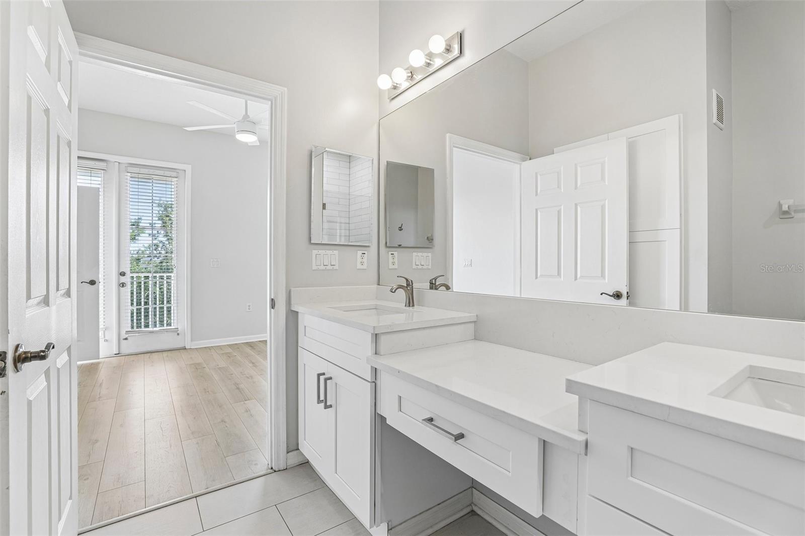 Image 25 of 35 For 2315 Upper Park Road 302