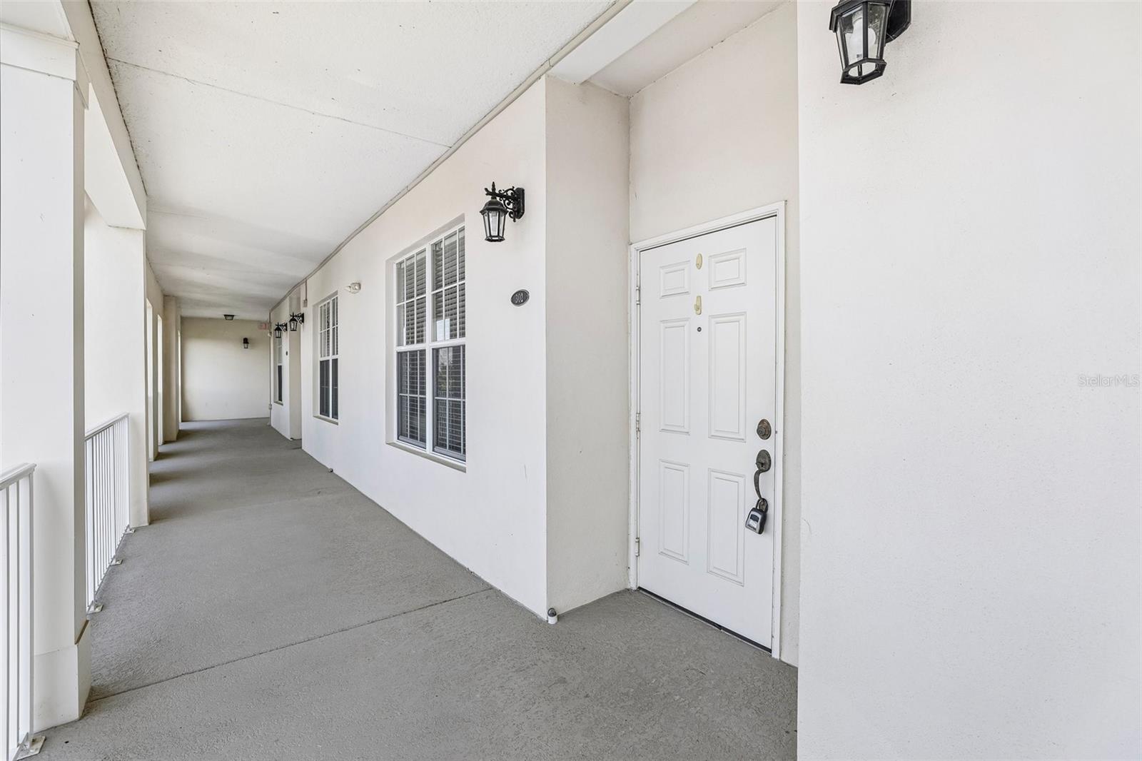 Image 4 of 35 For 2315 Upper Park Road 302