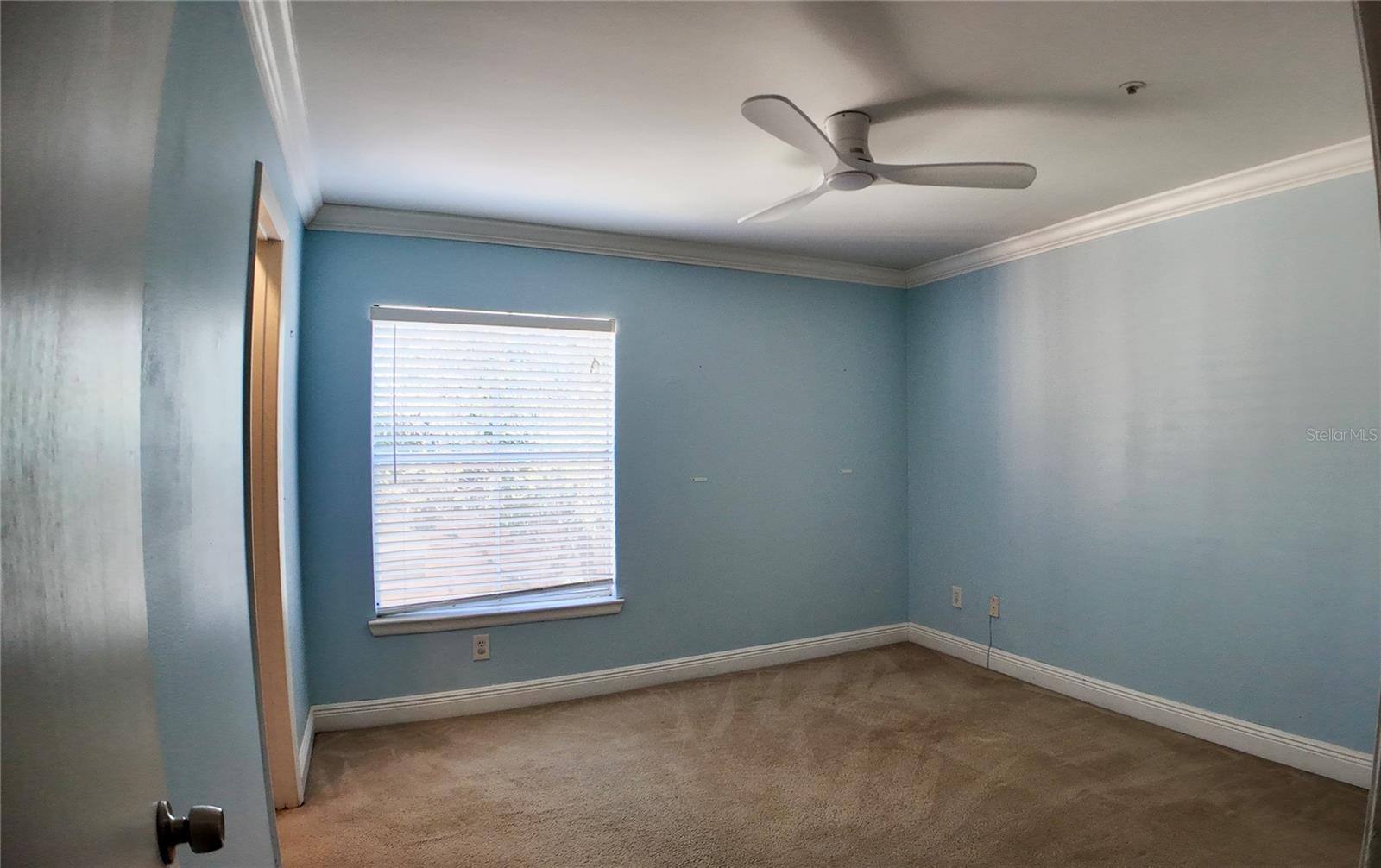 Image 17 of 22 For 486 Pin Oak Place 202