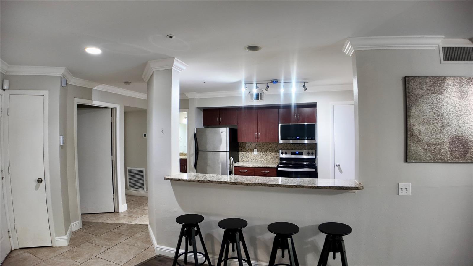 Image 9 of 22 For 486 Pin Oak Place 202