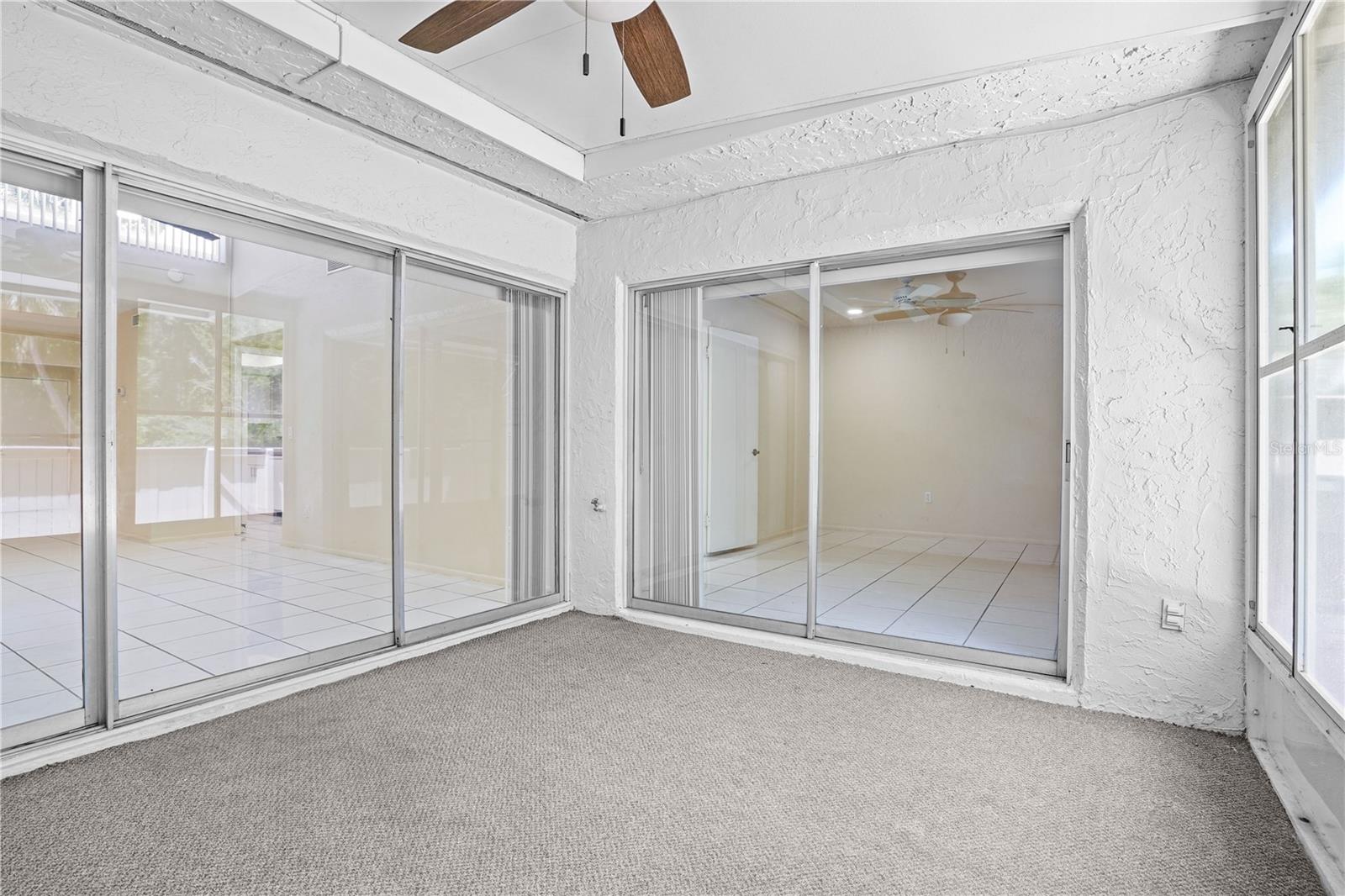 Image 23 of 44 For 704 Glasgow Court 704