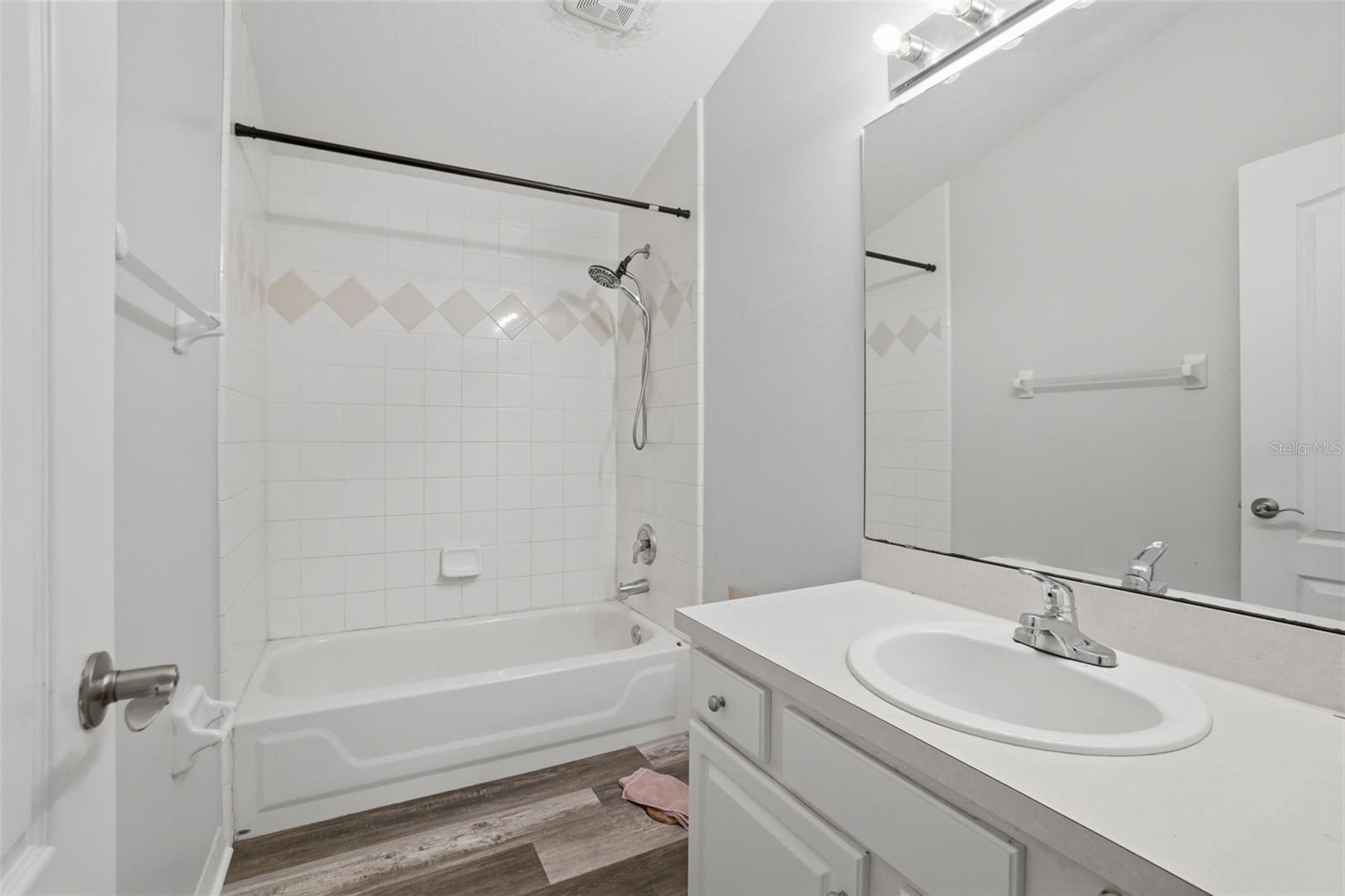 Image 16 of 27 For 935 Keaton Parkway