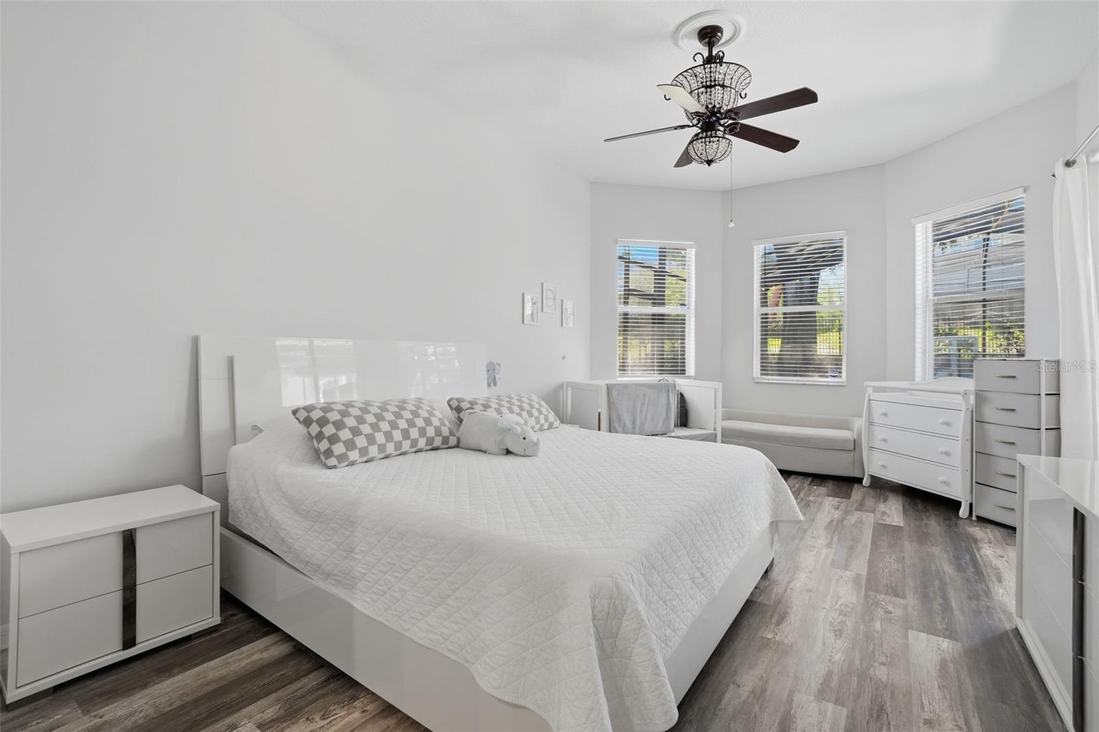 Image 4 of 27 For 935 Keaton Parkway