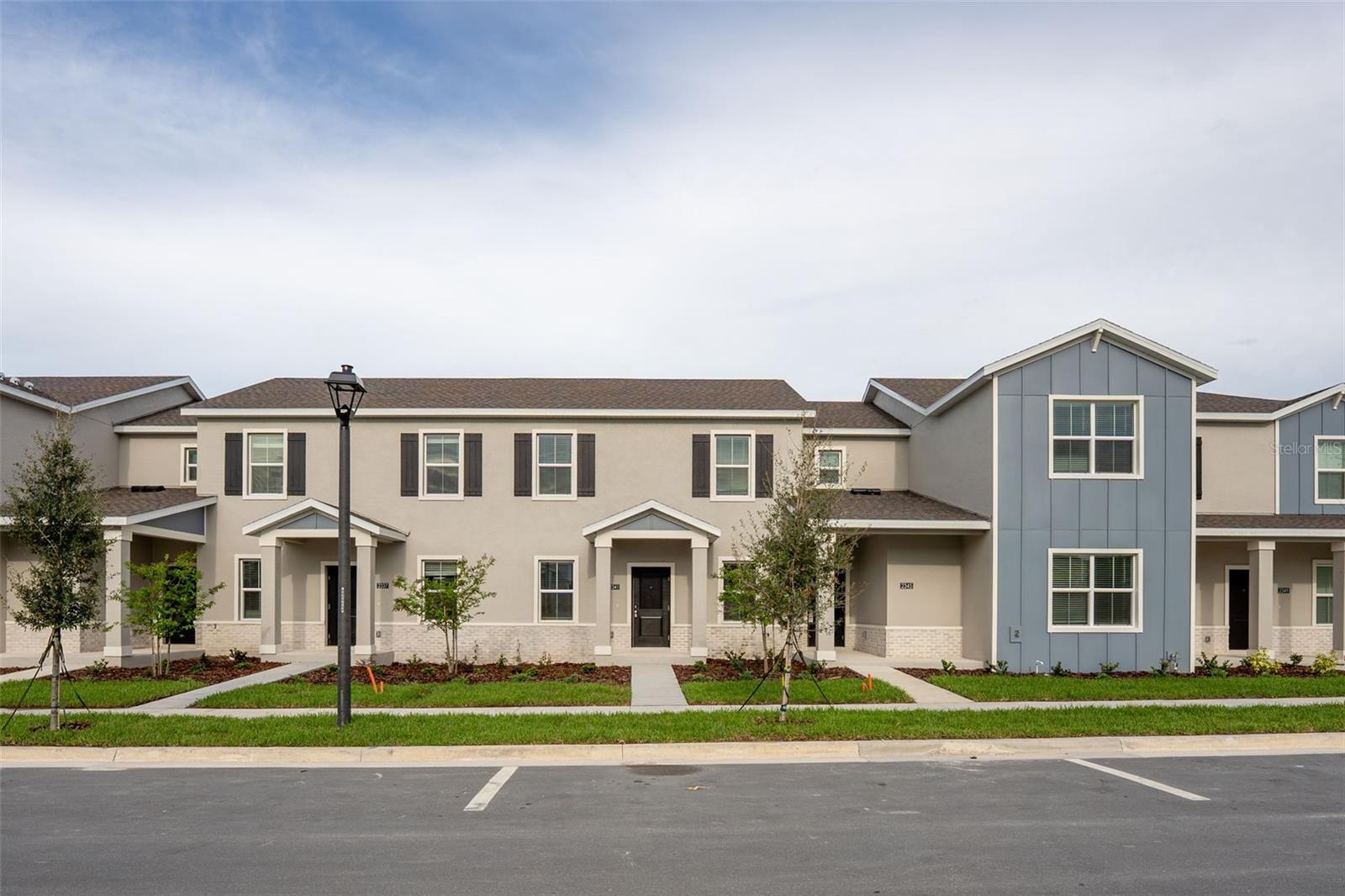 Image 3 of 30 For 2341 White Buffalo Street