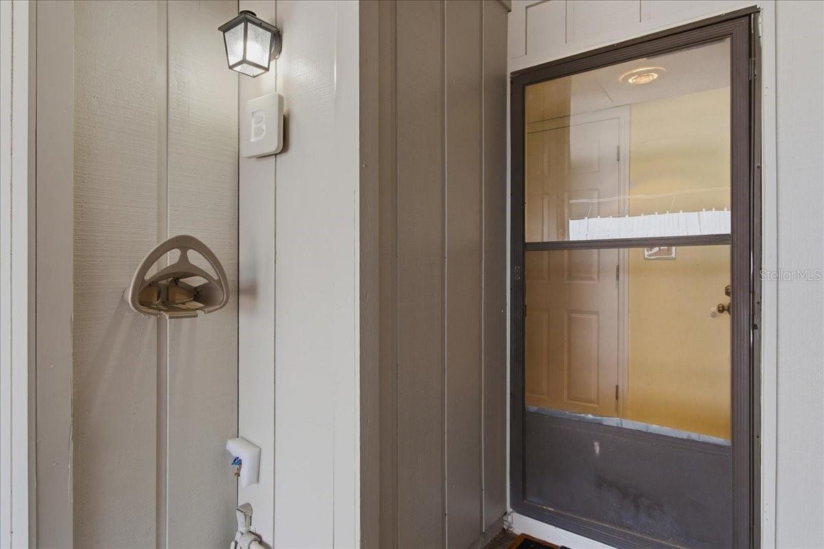 Image 3 of 37 For 1412 Oak Place B