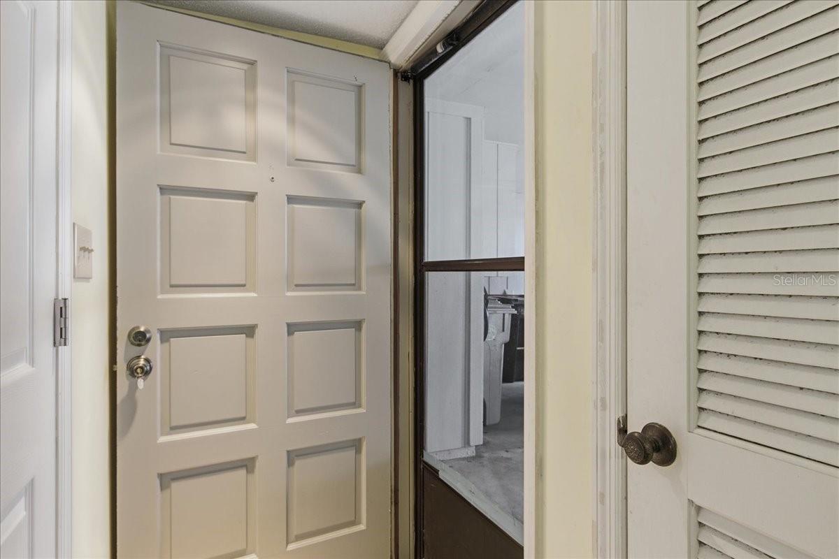 Image 4 of 37 For 1412 Oak Place B