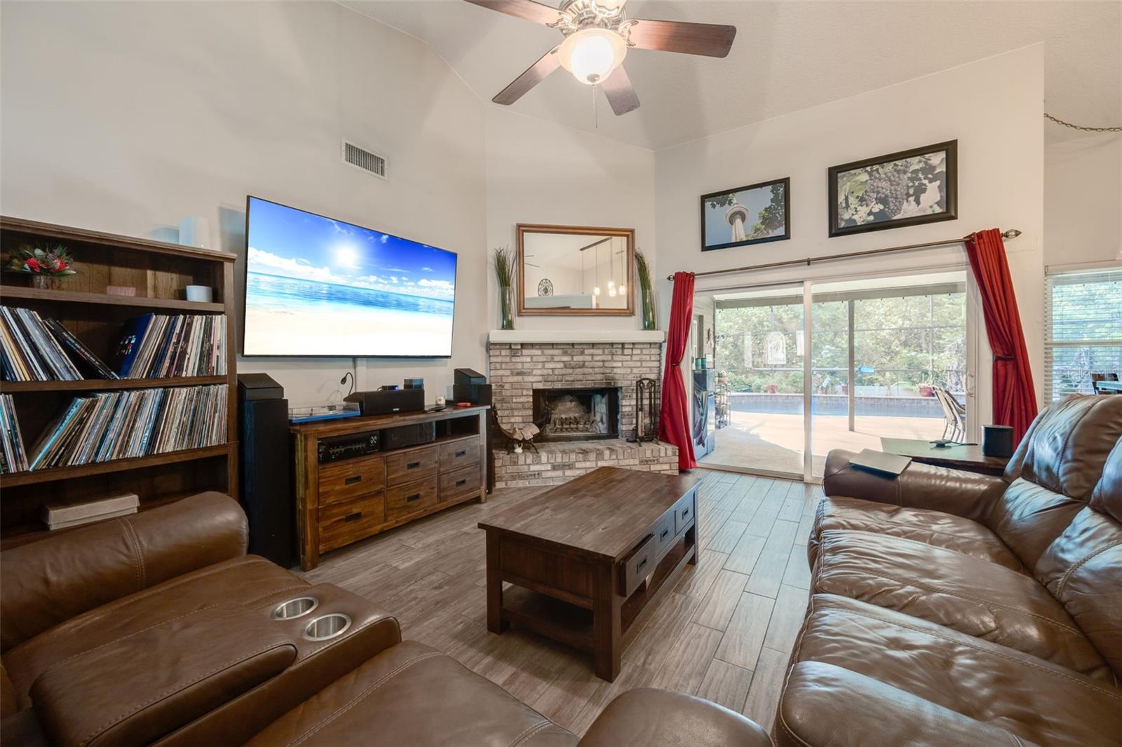 Image 11 of 40 For 2113 Martingale Place