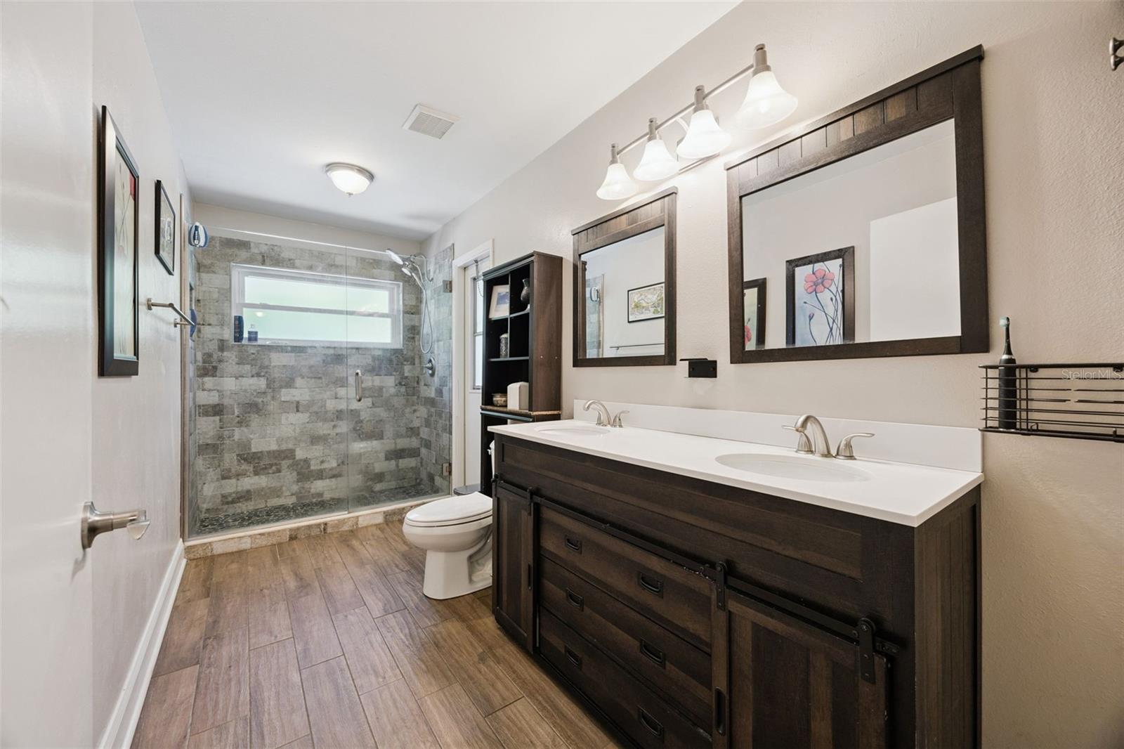 Image 23 of 40 For 2113 Martingale Place