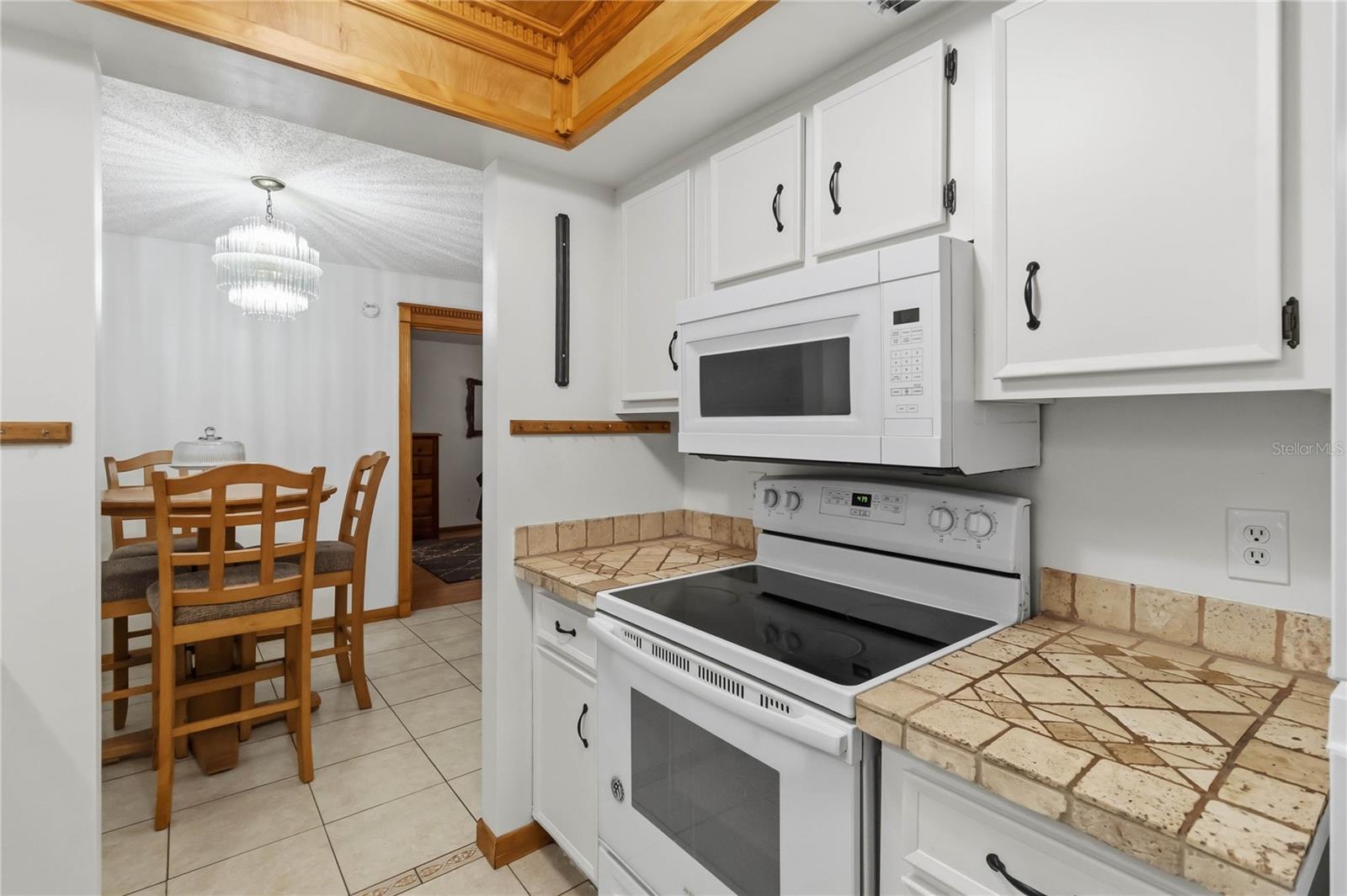 Image 12 of 46 For 1719 Juniper Circle