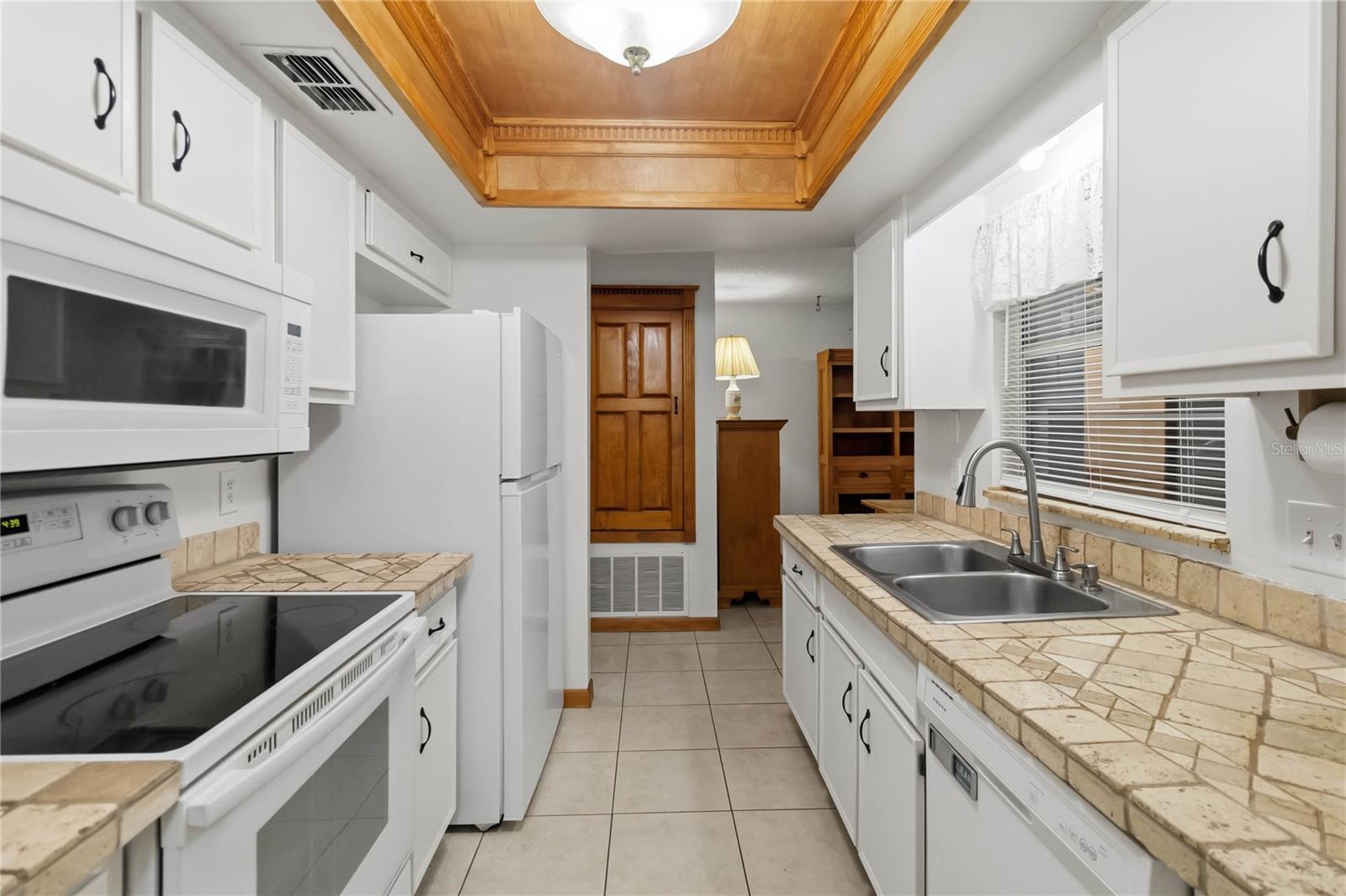 Image 13 of 46 For 1719 Juniper Circle