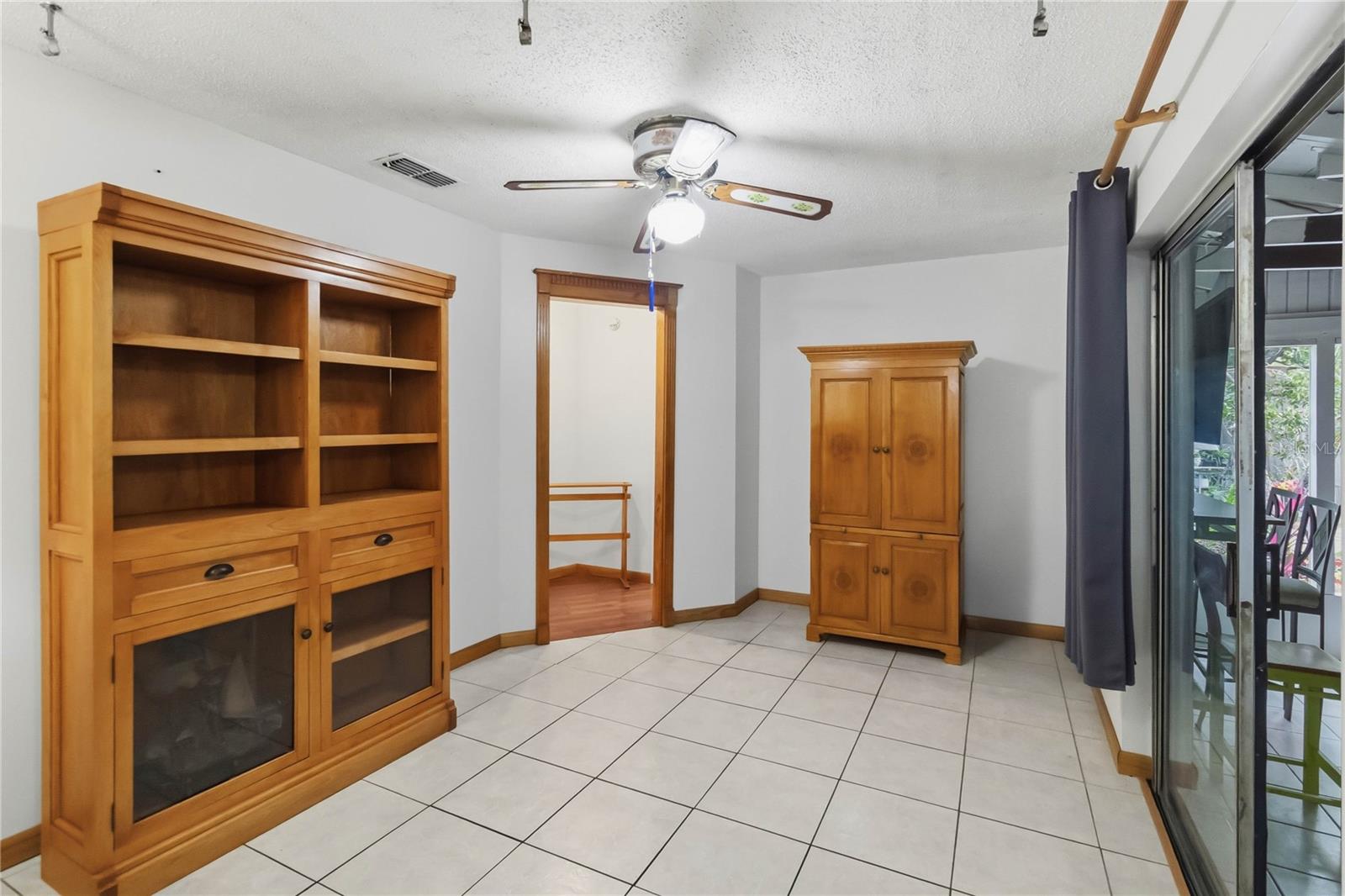 Image 17 of 46 For 1719 Juniper Circle