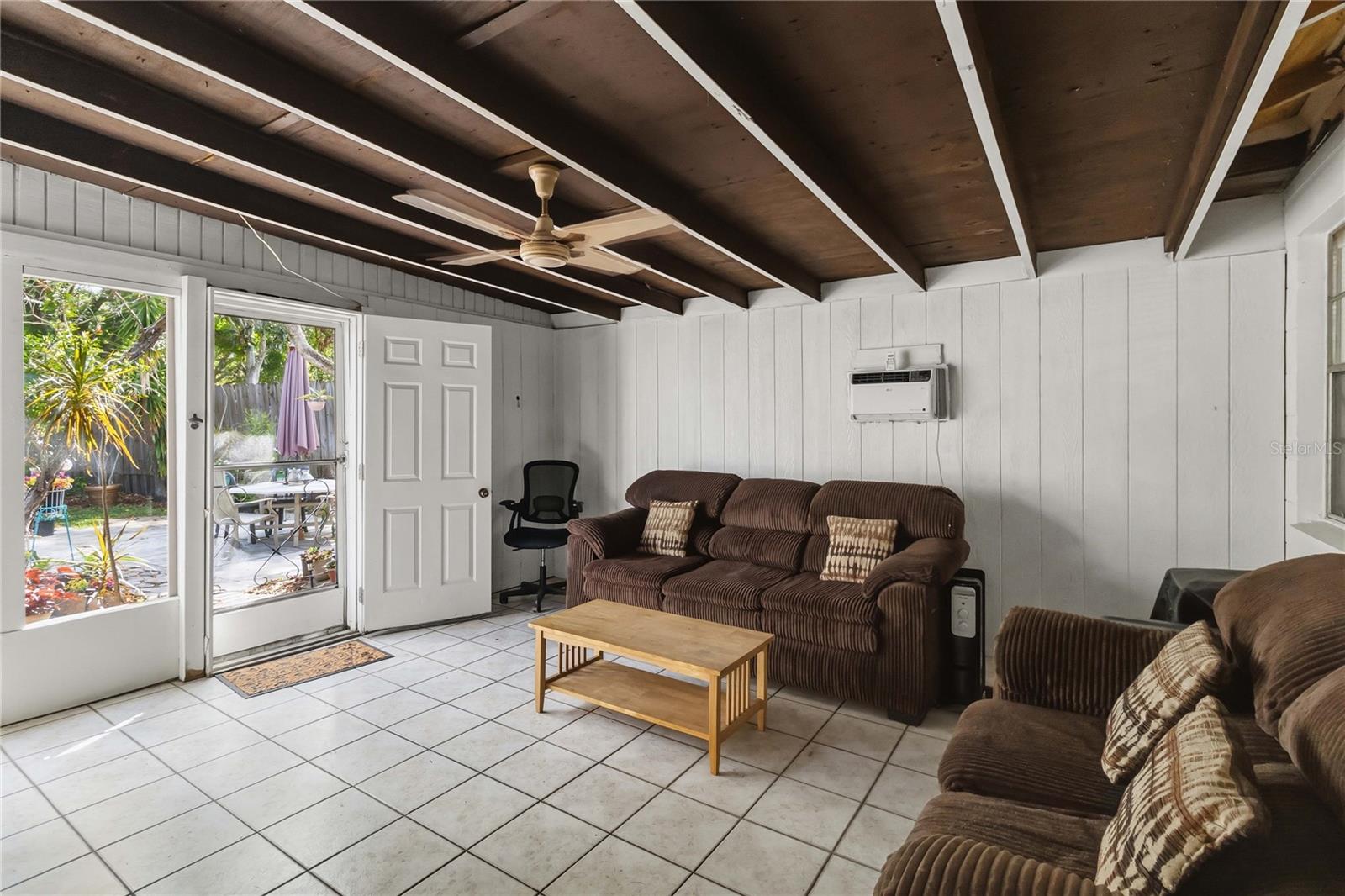 Image 21 of 46 For 1719 Juniper Circle