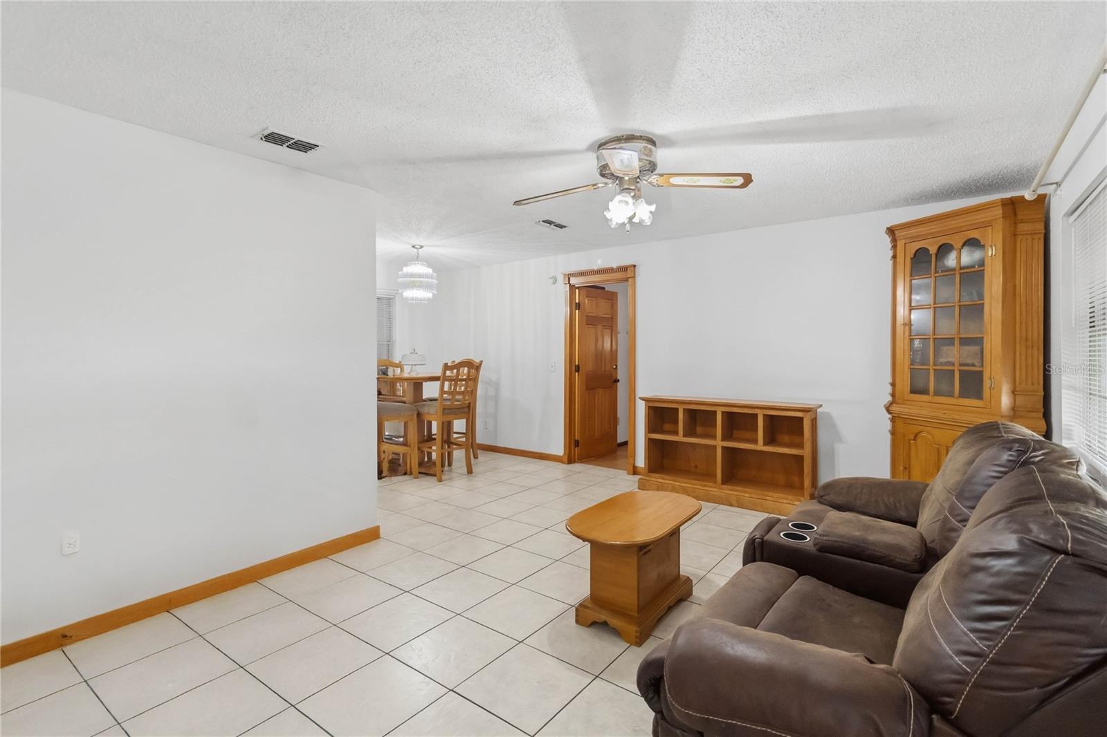 Image 8 of 46 For 1719 Juniper Circle