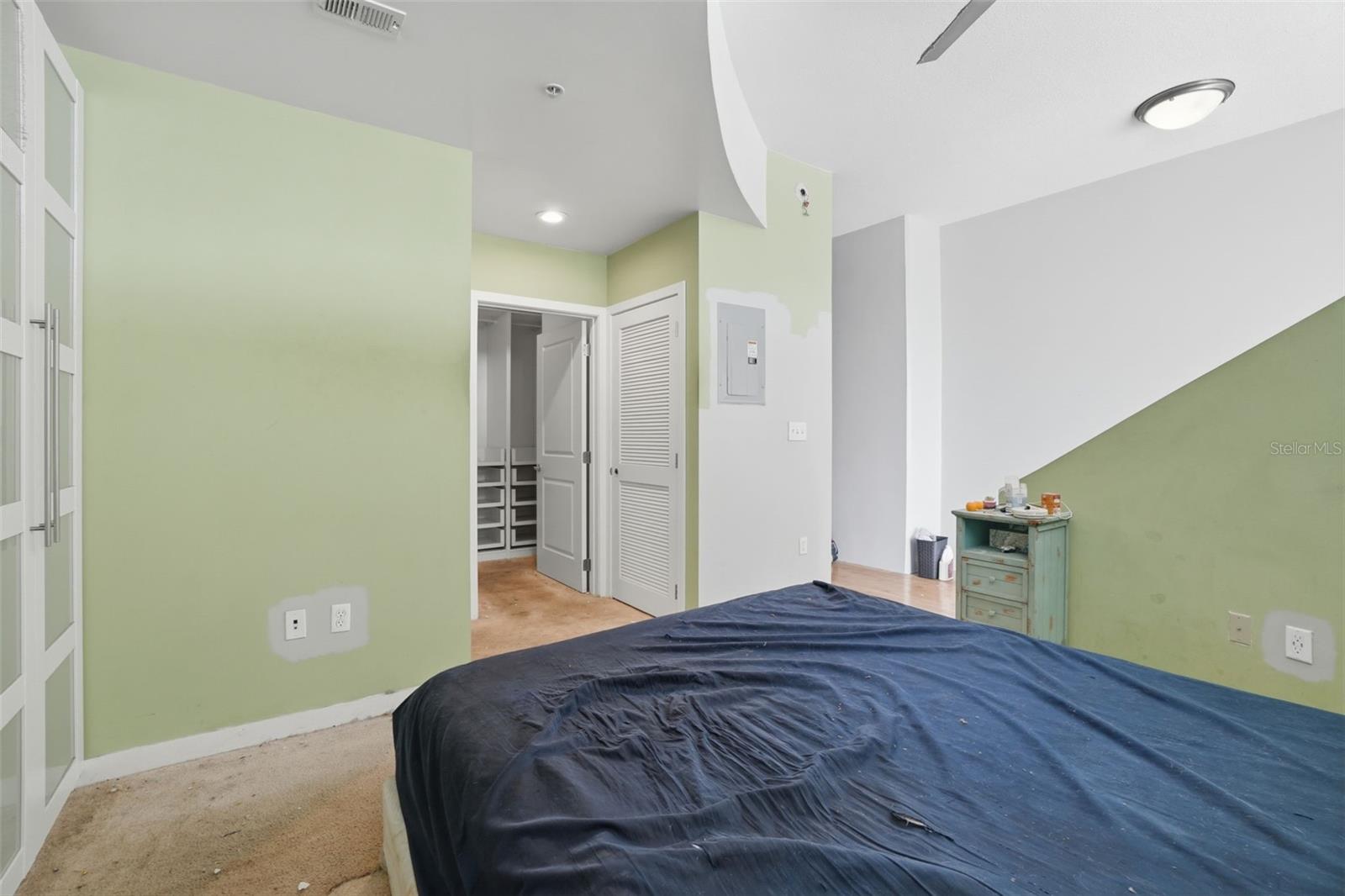 Image 33 of 36 For 155 Court Avenue 1107