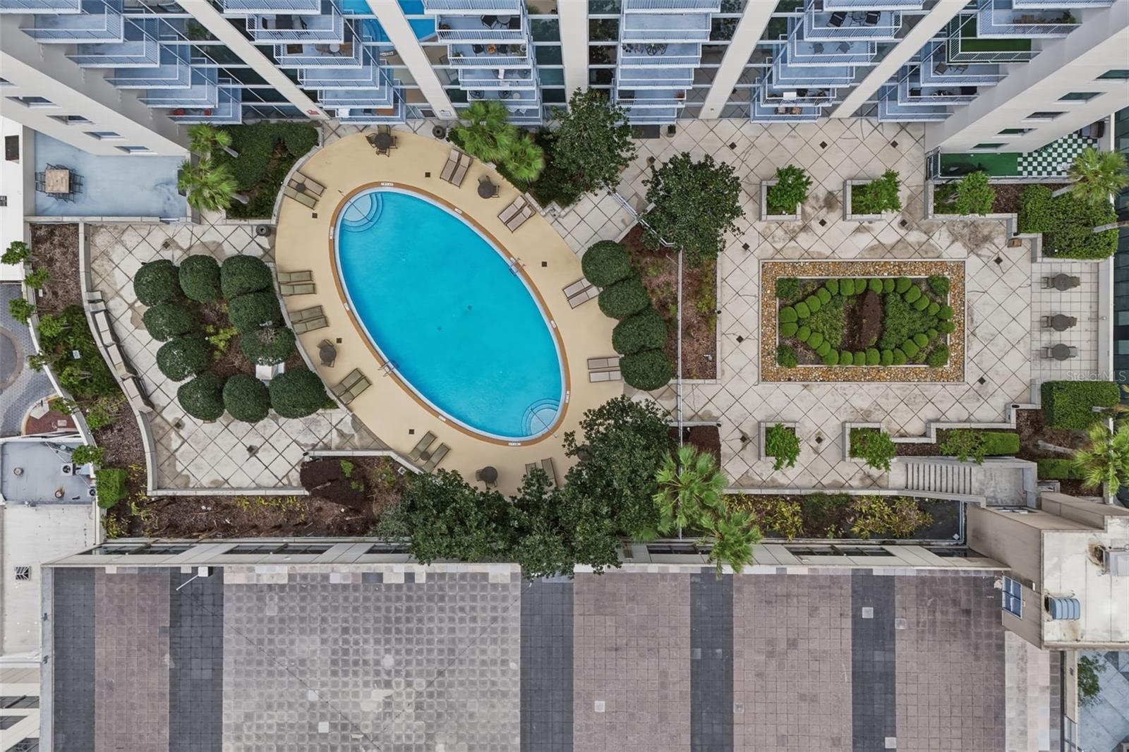 Image 5 of 36 For 155 Court Avenue 1107