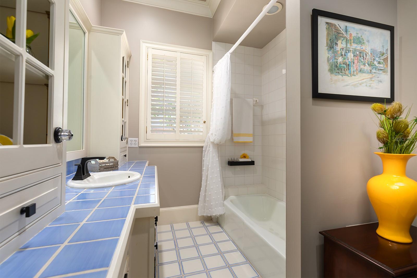 Image 56 of 100 For 1351 Classic Court