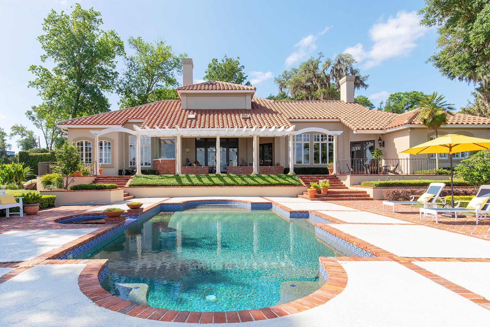 Image 81 of 100 For 1351 Classic Court