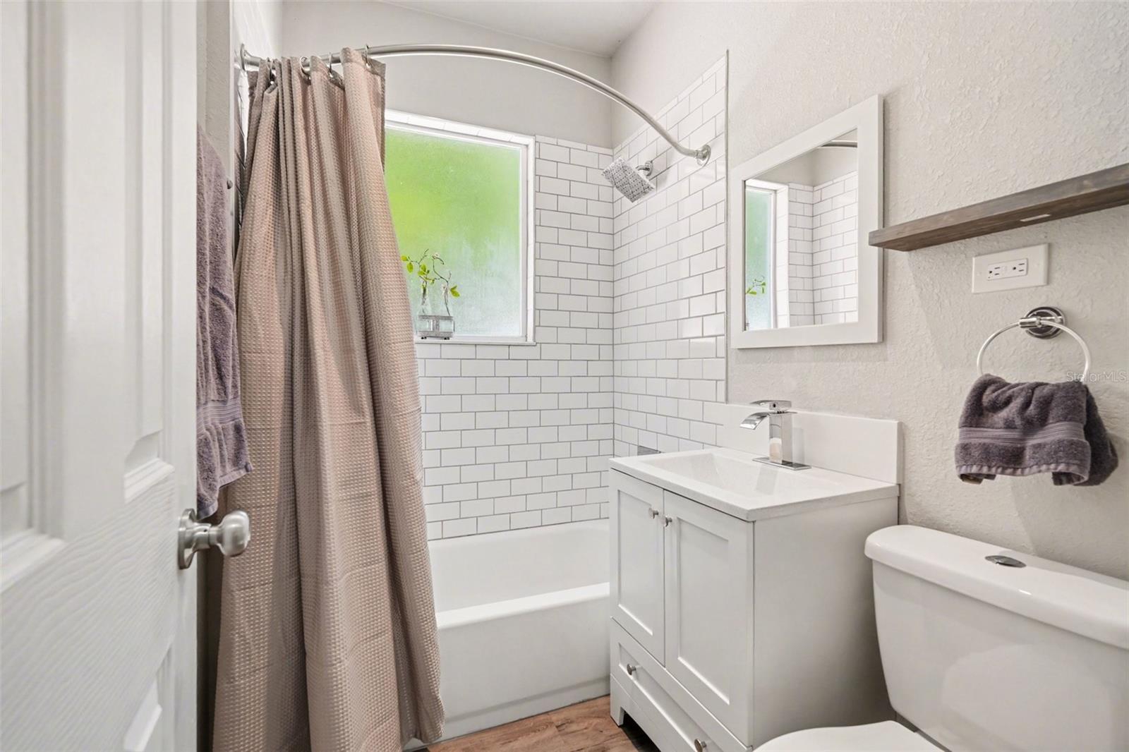 Image 17 of 27 For 604 Pennsylvania Avenue